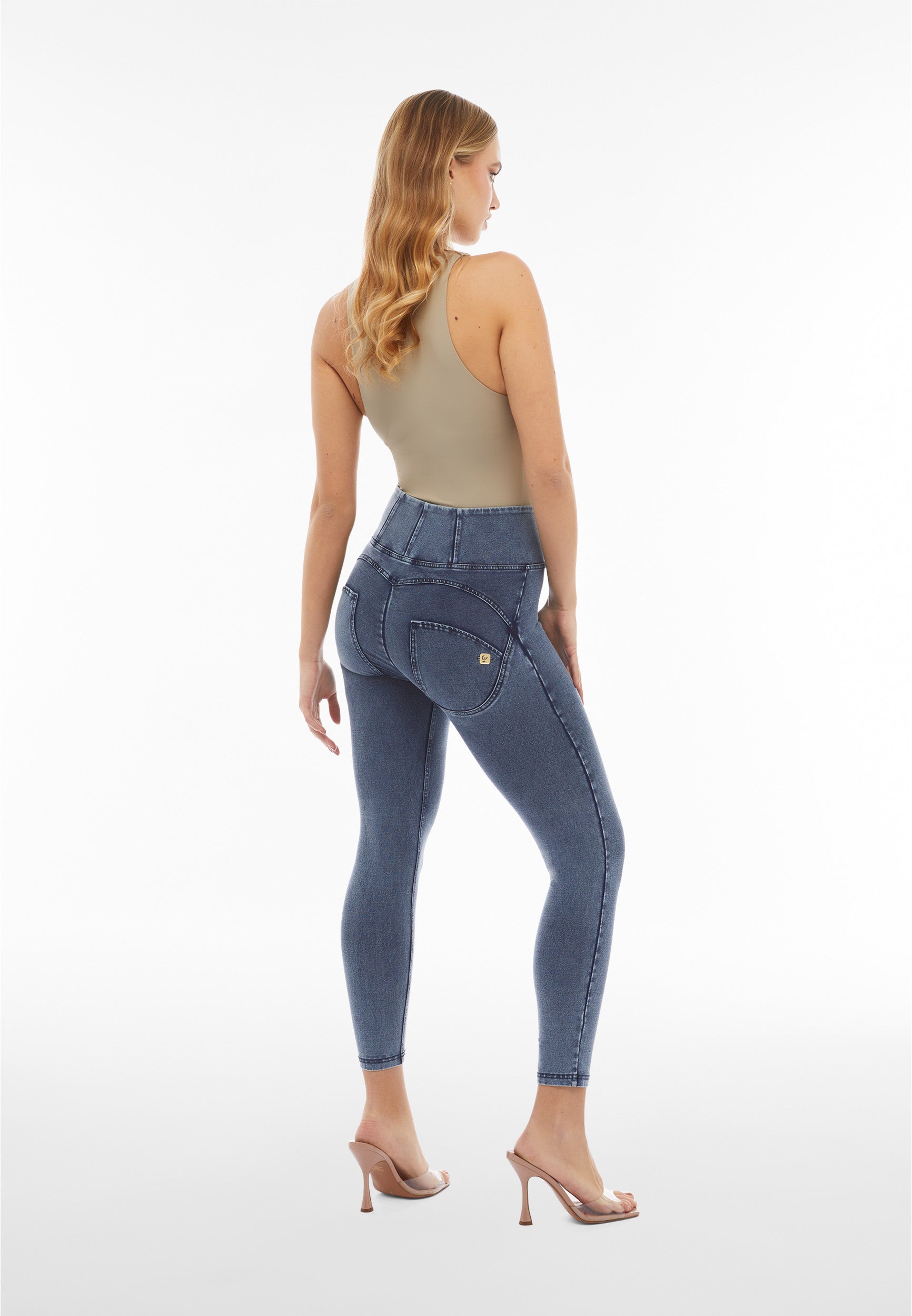 WRUP4HC002ORG_J109B_-_WWR_XXS 3