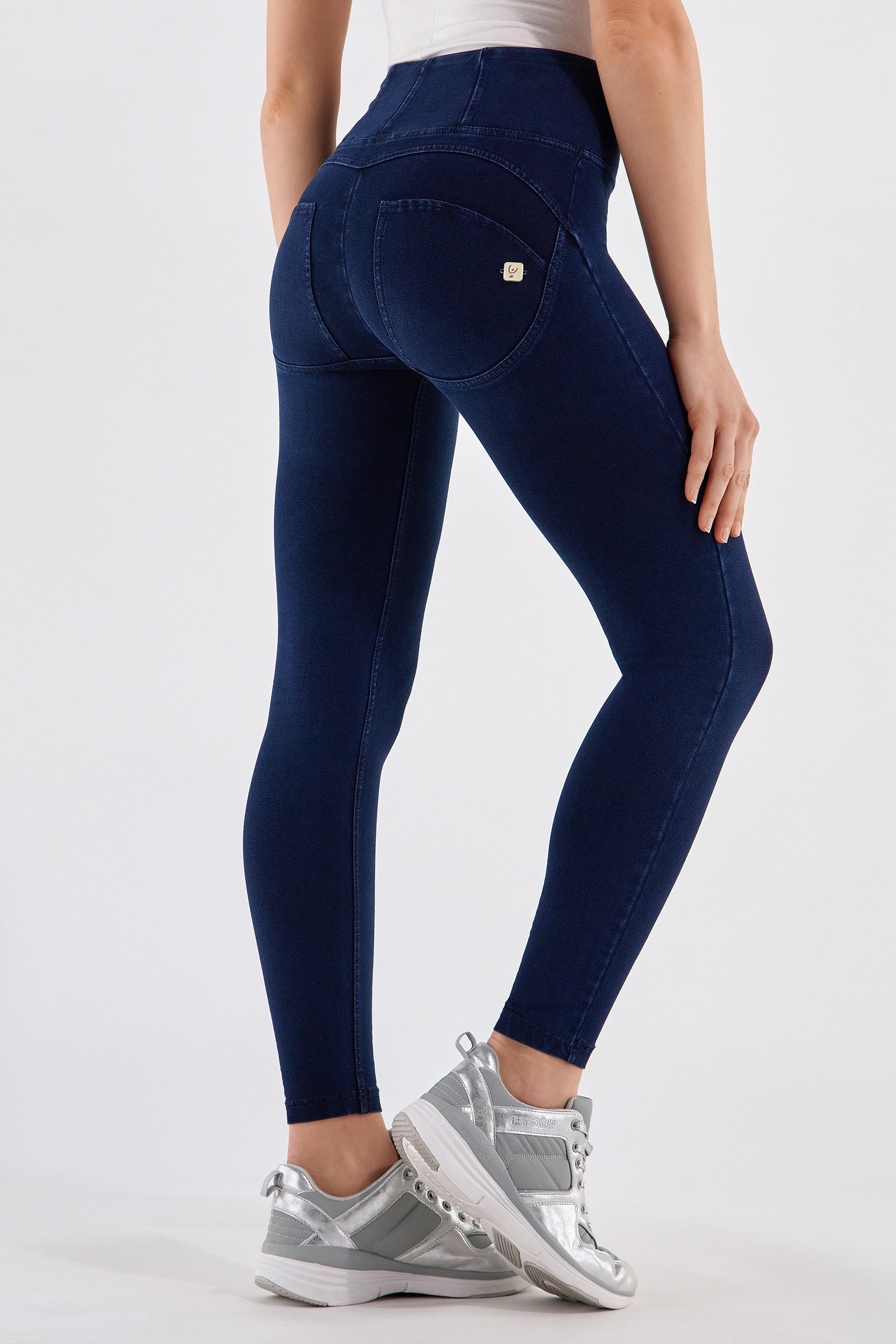 WRUP4HC002_J0B_-_WWR_L 2