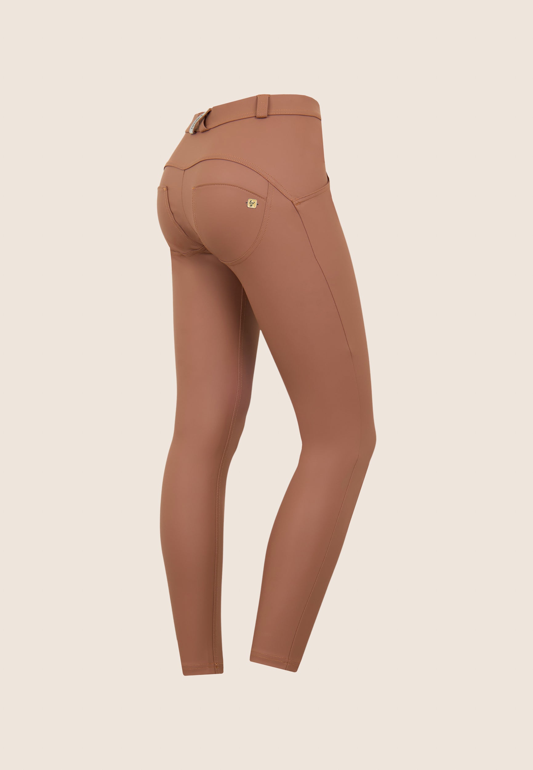 WRUP4HC006PREC_M103_-_WWR_L 2