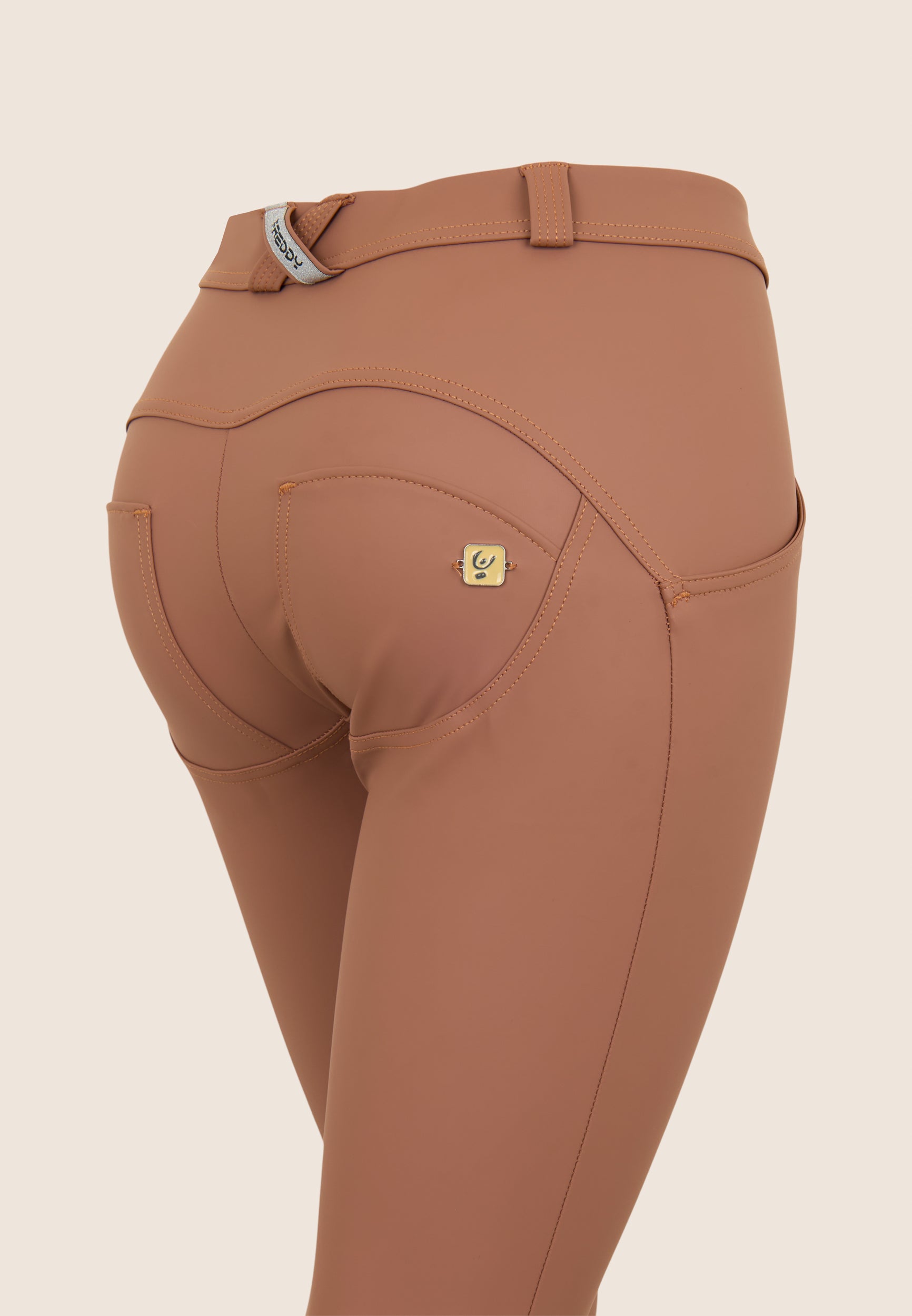 WRUP4HC006PREC_M103_-_WWR_L 3