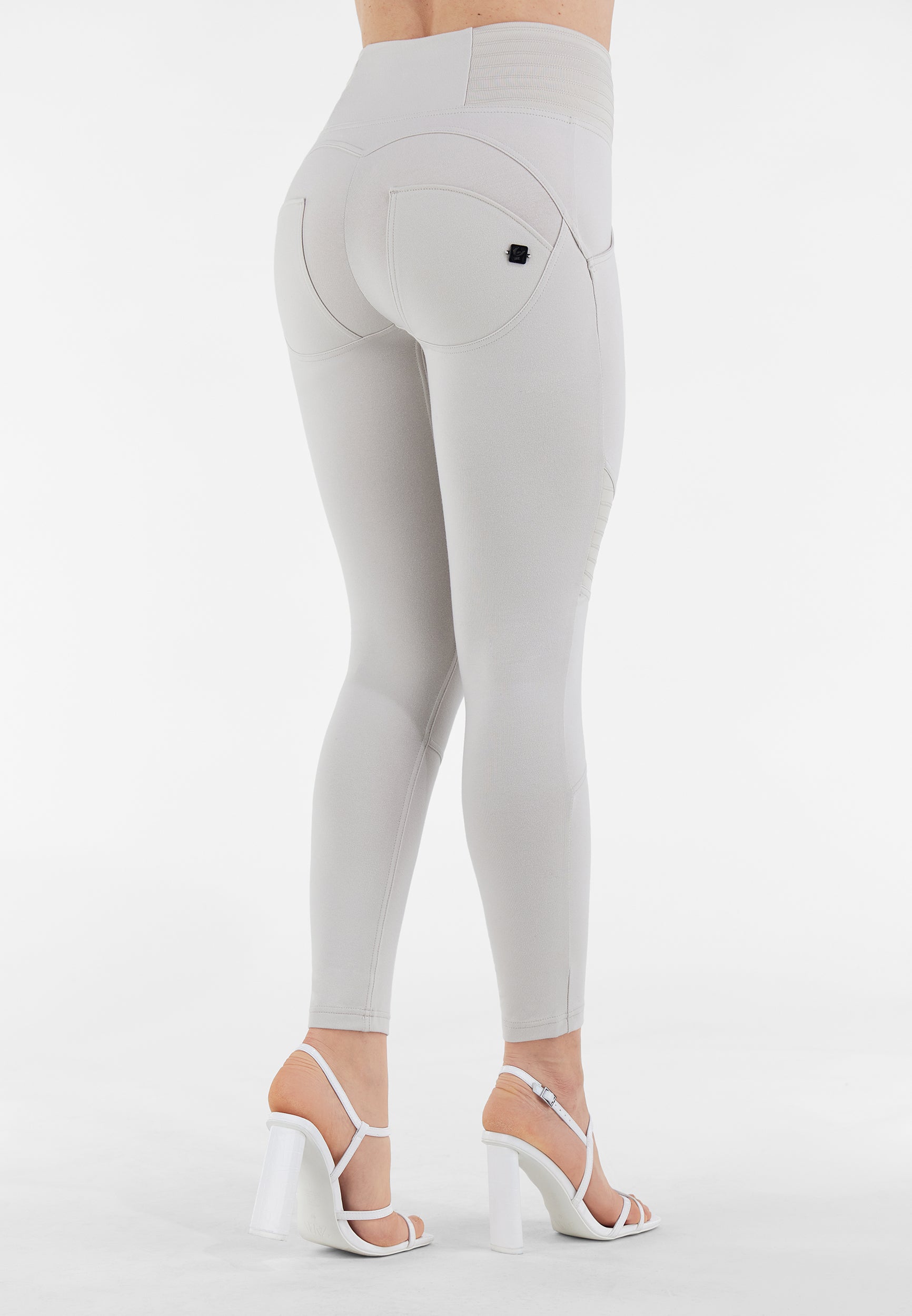 WRUP4HF225_Z40_-_WWR_L 3