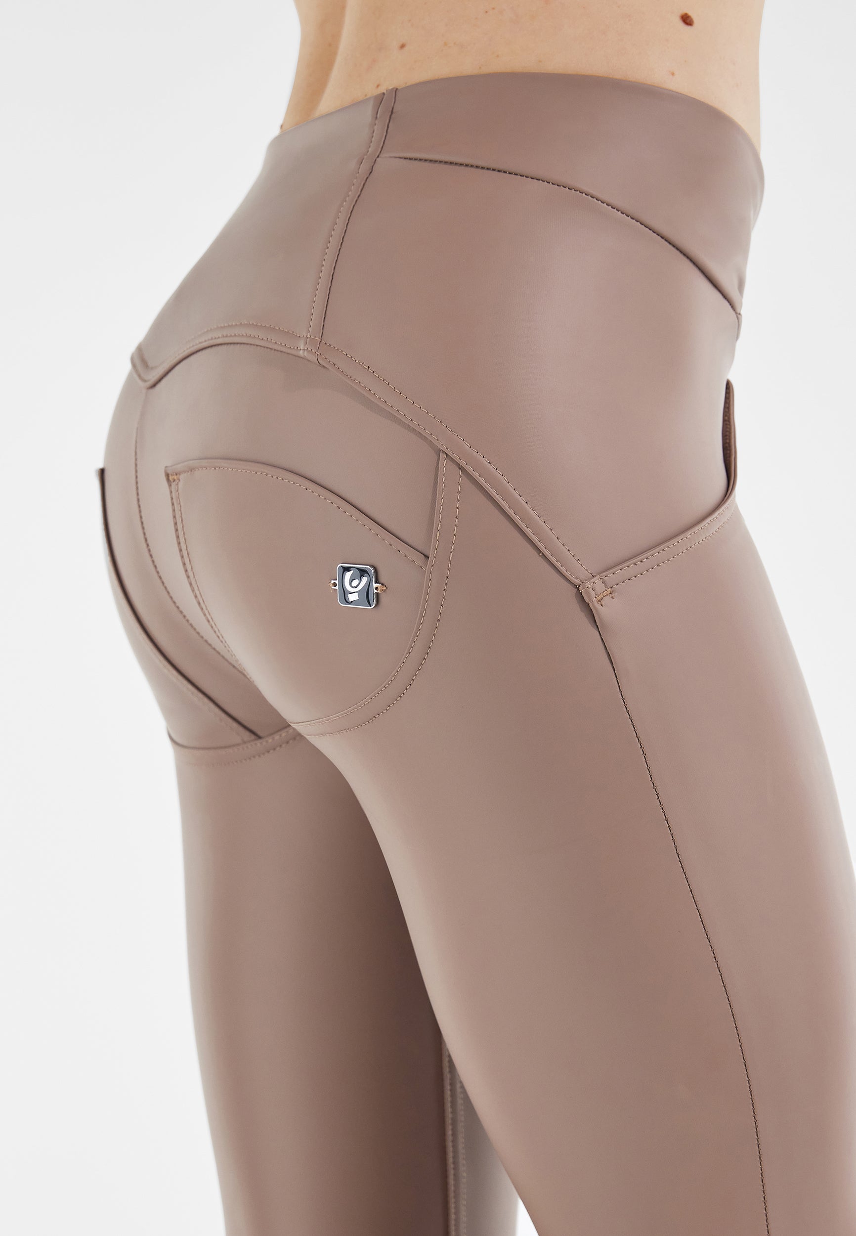 WRUP4HS311_M103_-_WWR_XS 4