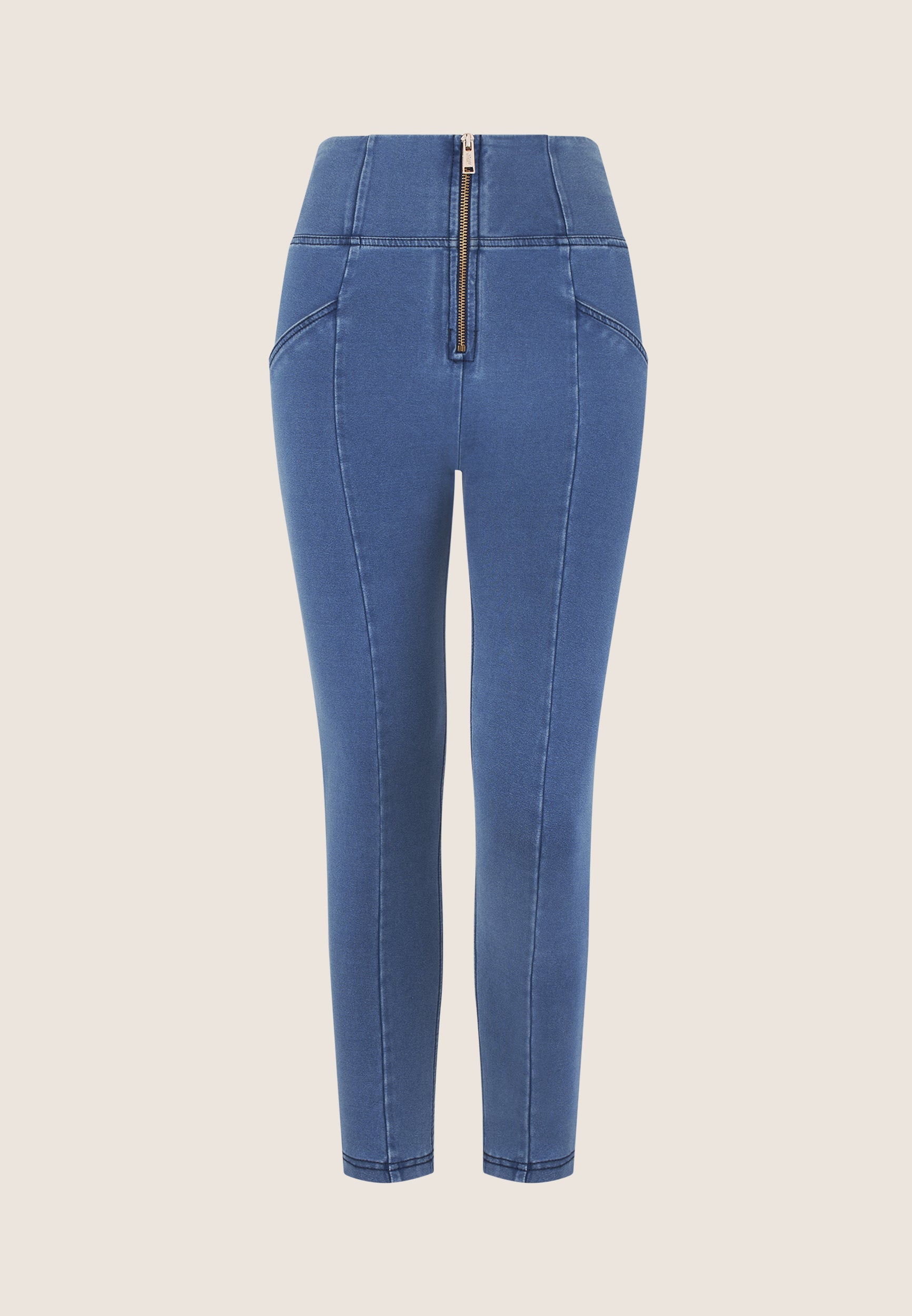 WRUP4HS402_J4B_-_WWR_XXS 1