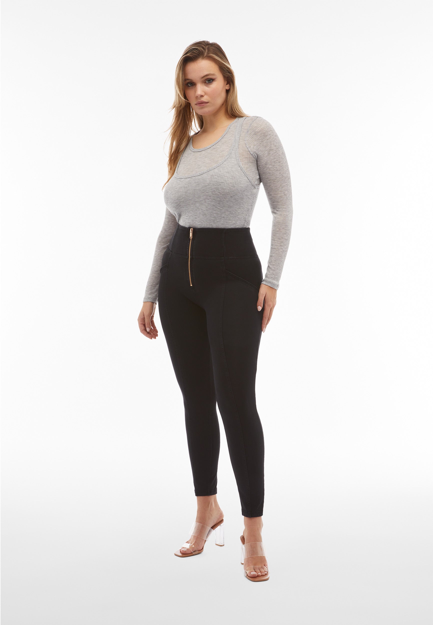 WRUP4HS402_J7N_-_WWR_XXS 1