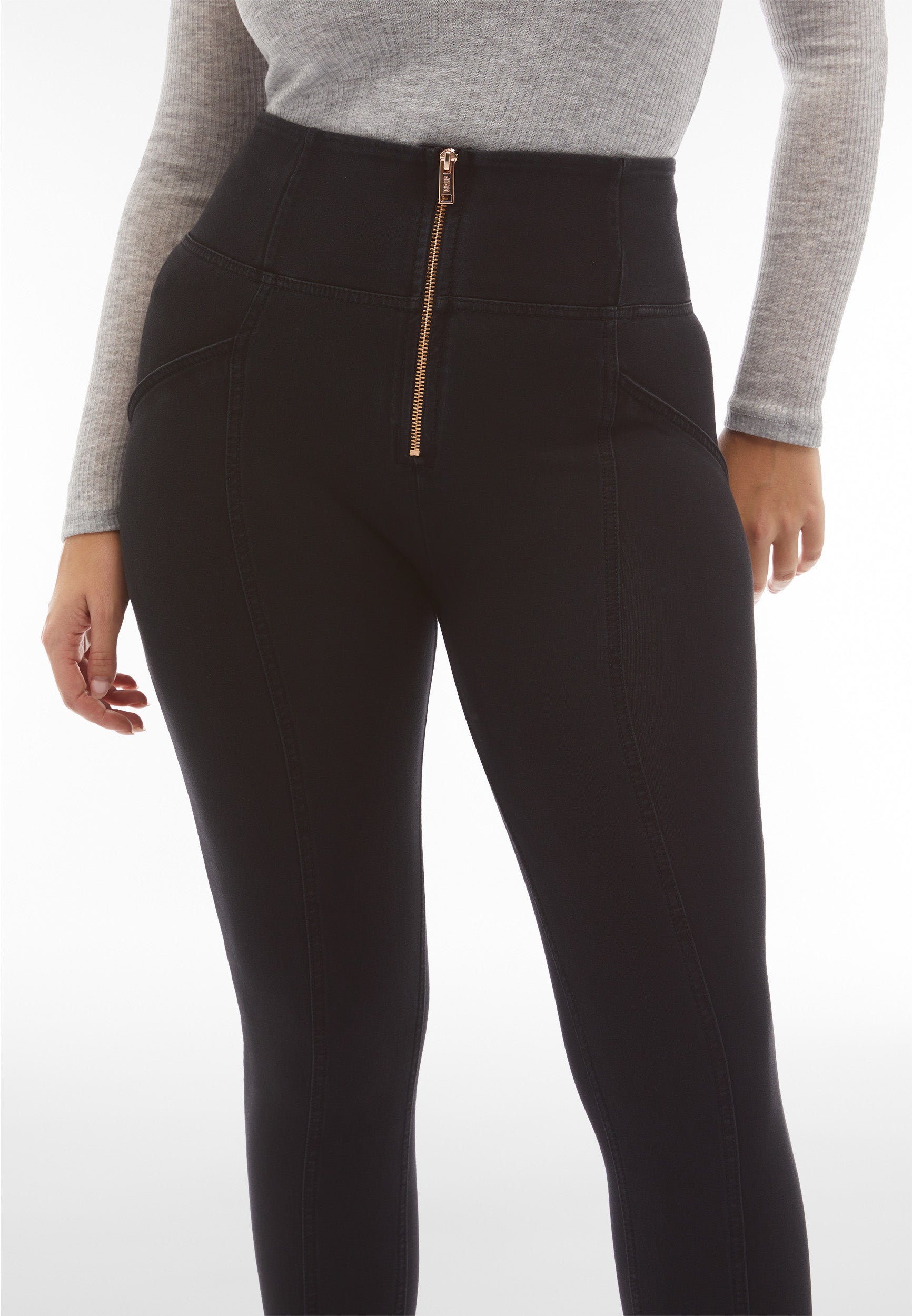 WRUP4HS402_J7N_-_WWR_XXS 4