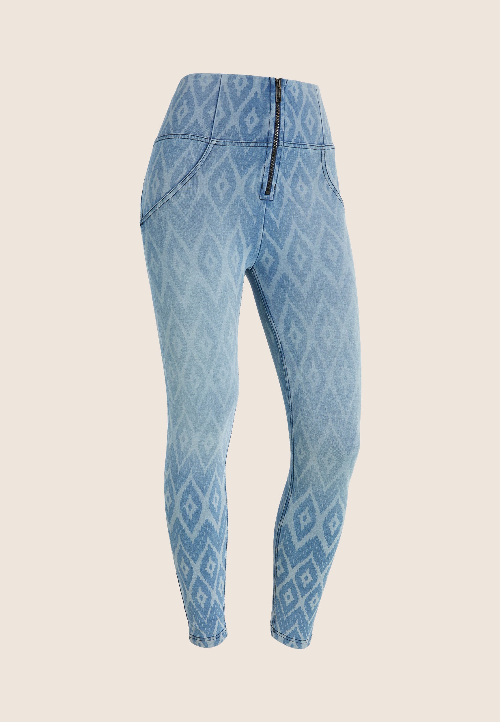 WRUP4HS423_J170B_-_WWR_XS 6