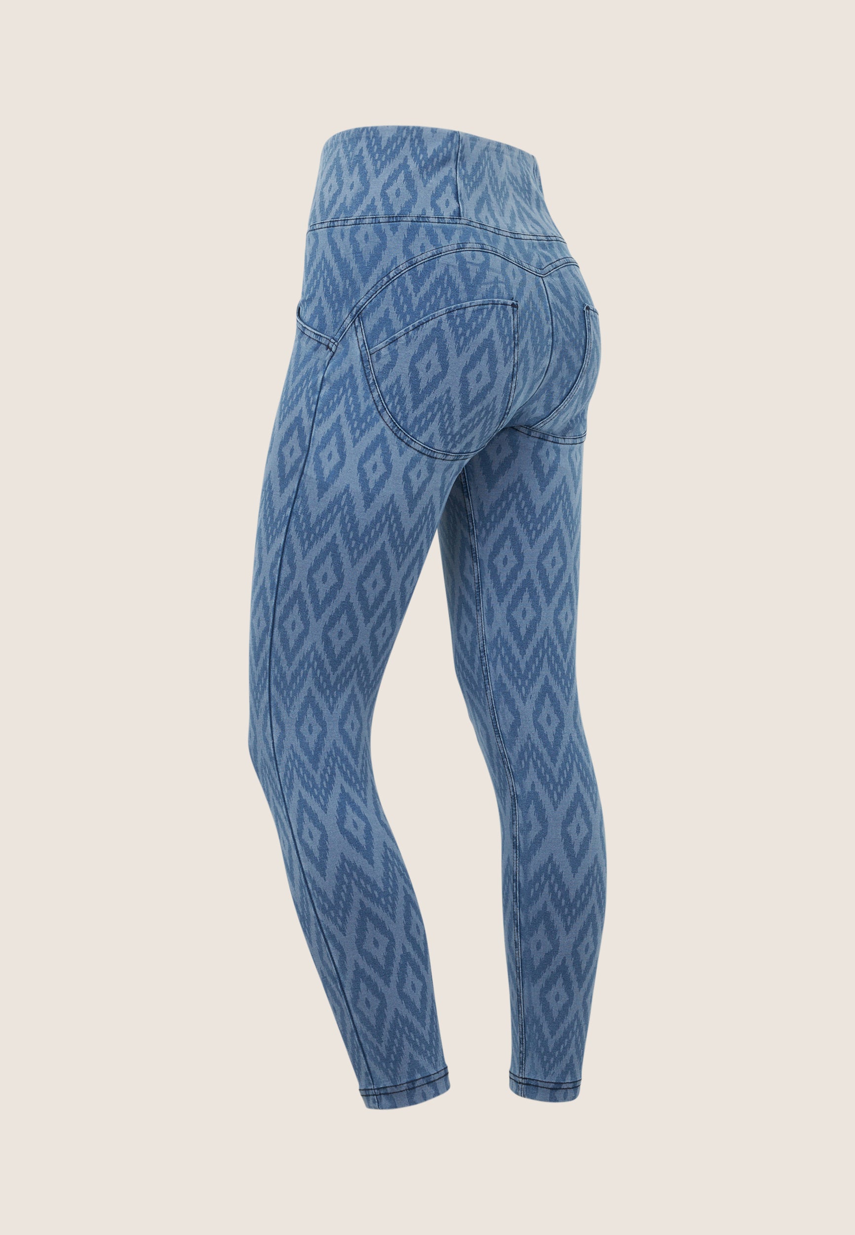 WRUP4HS423_J170B_-_WWR_XS 7