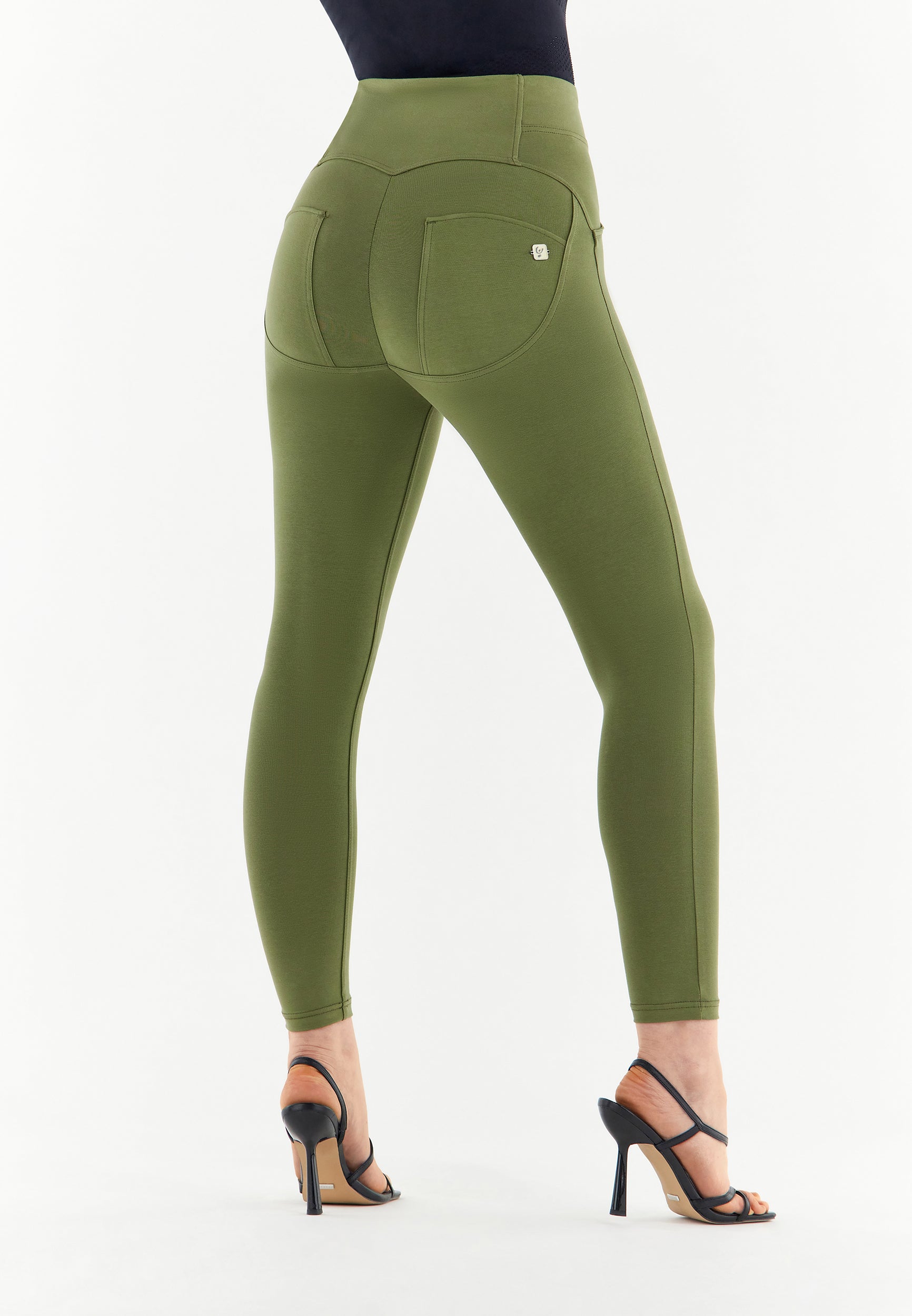 WRUP4MC001NS_V29_-_WWR_L 2