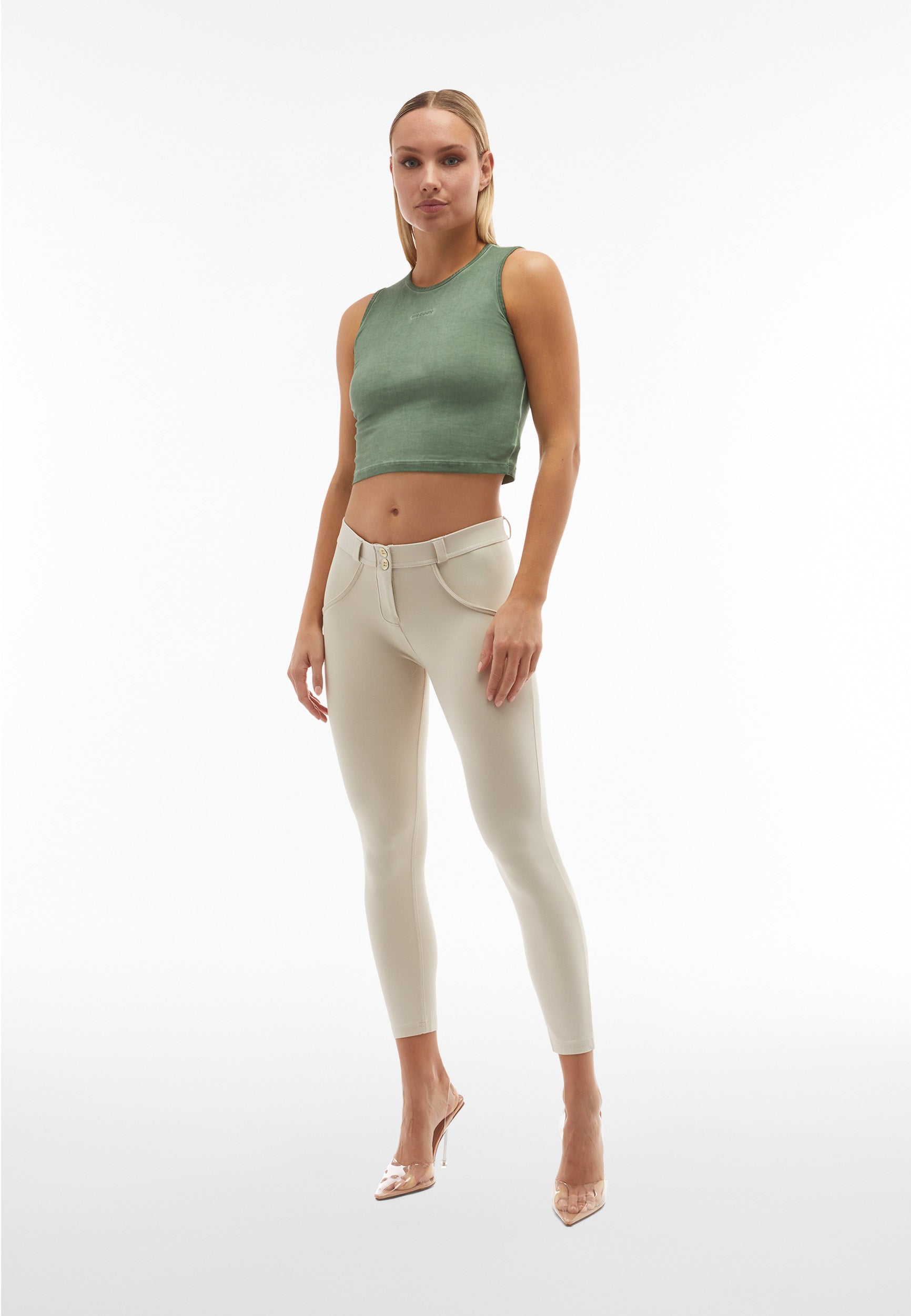 WRUP4RC001ORG_Z64_-_WWR_M 1