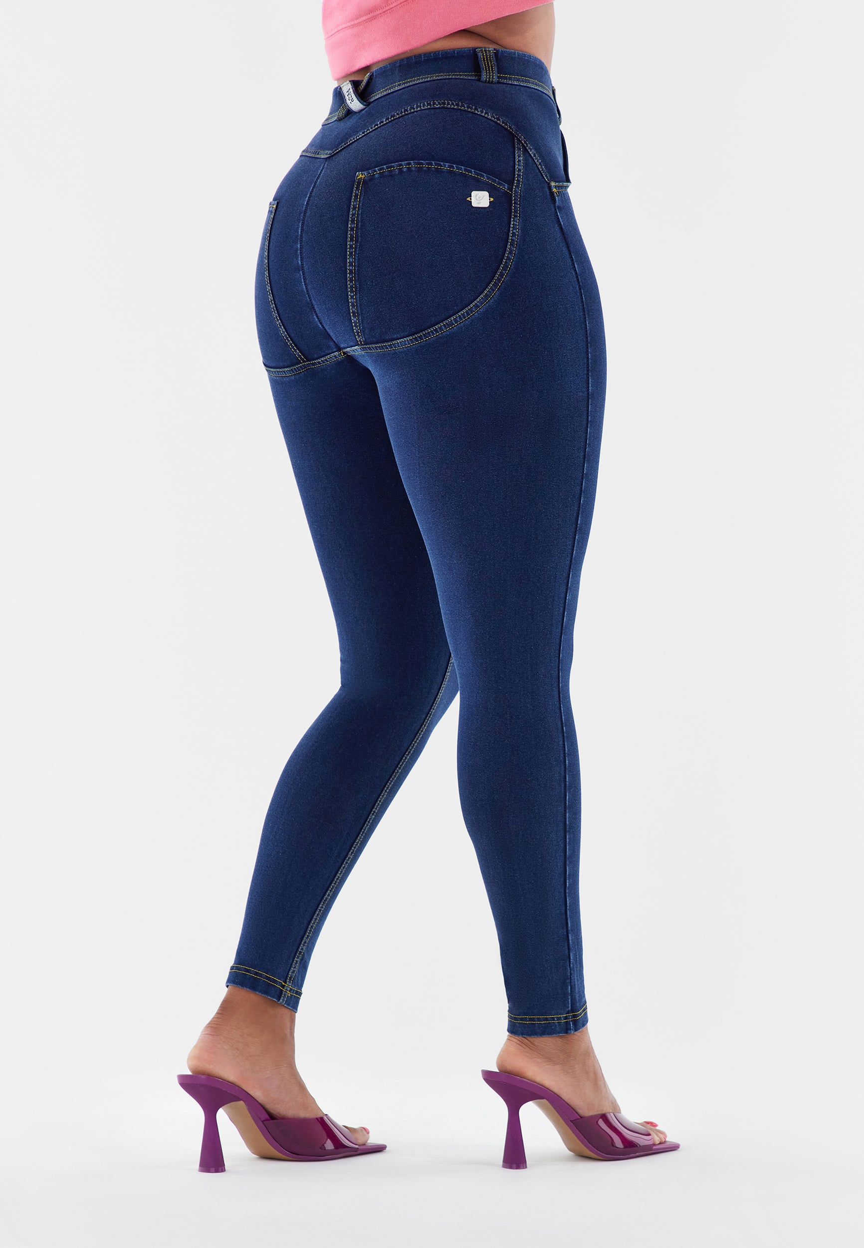 WRUP4RC002NS_J0Y_-_WWR_XS 4