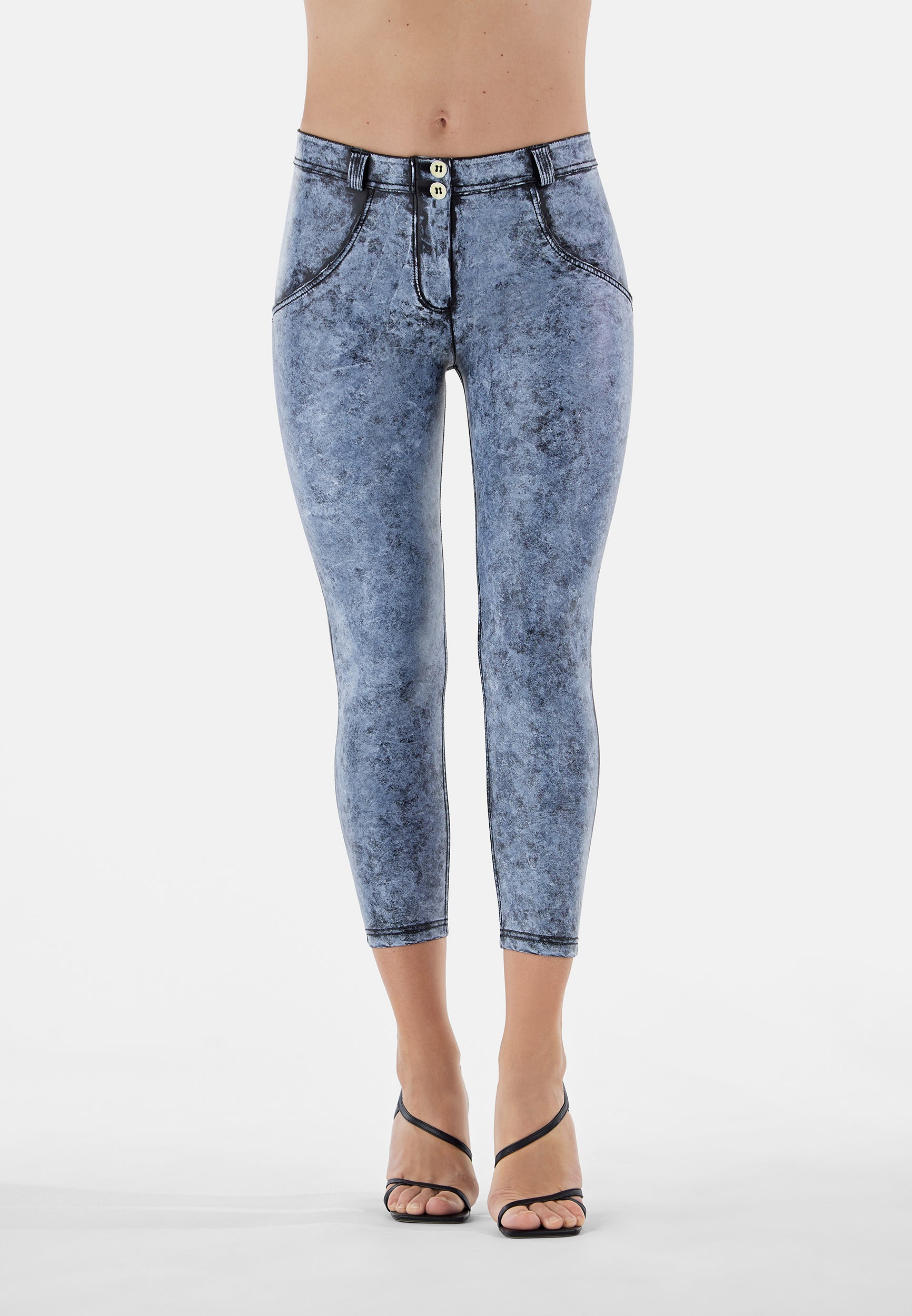 WRUP4RF242_LJ1_-_WWR_XS 3