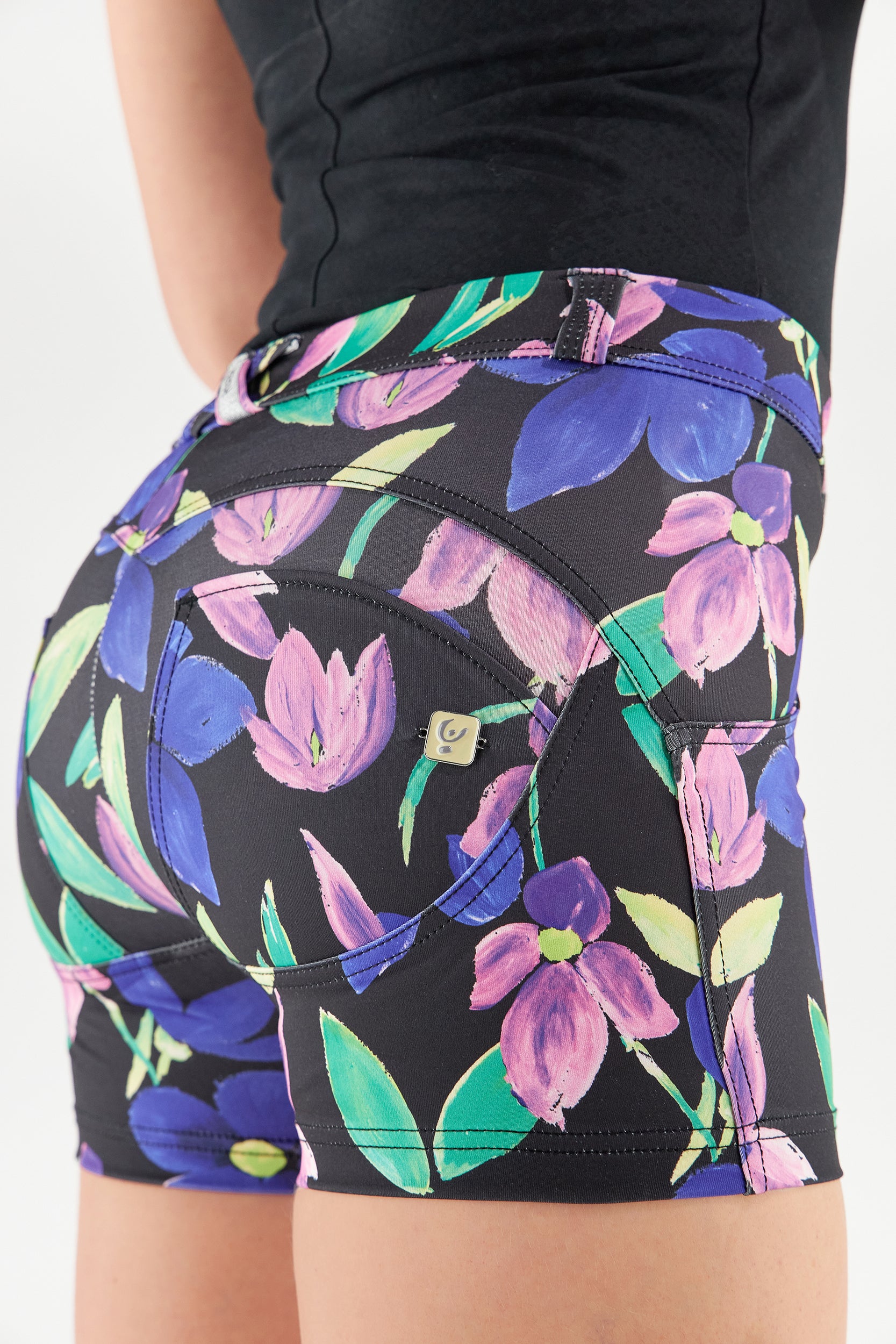 WRUP9RS116_FLO13_-_WWR_XXS 4