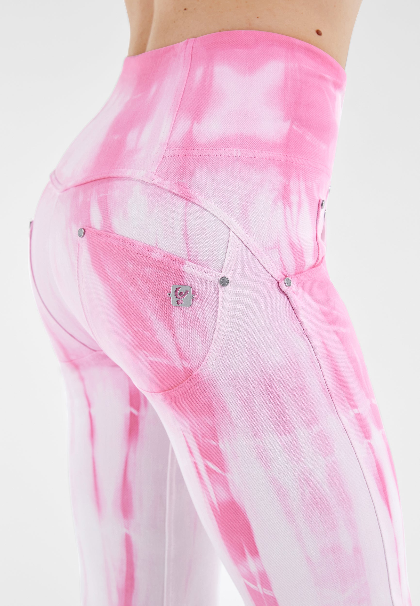 WRUPSNUG14HS325_MC21_-_WWR_XS 4