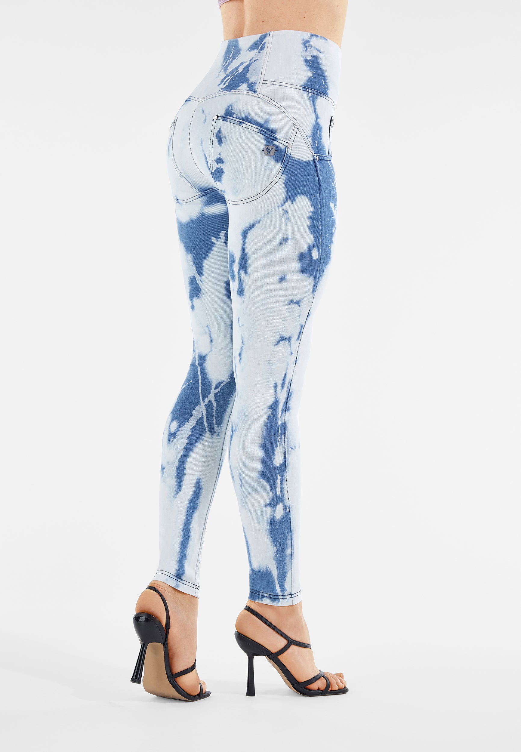 WRUPSNUG1HS308_J124B_-_WWR_S 2