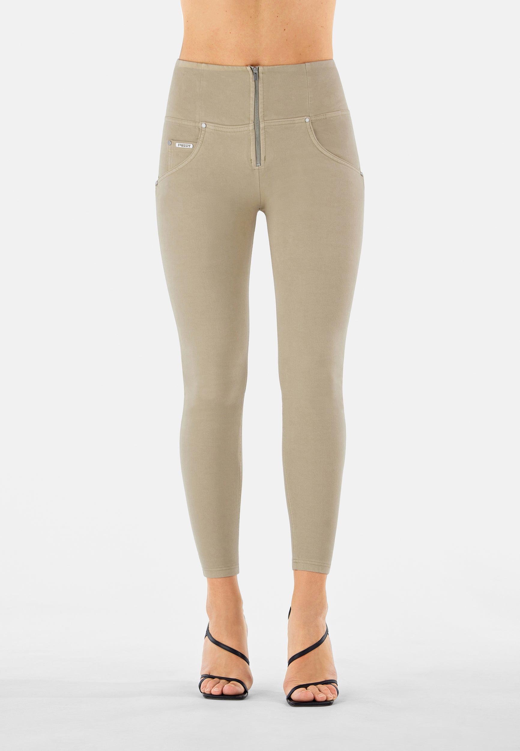 WRUPSNUG2HC017_Z109_-_WWR_XXS 3