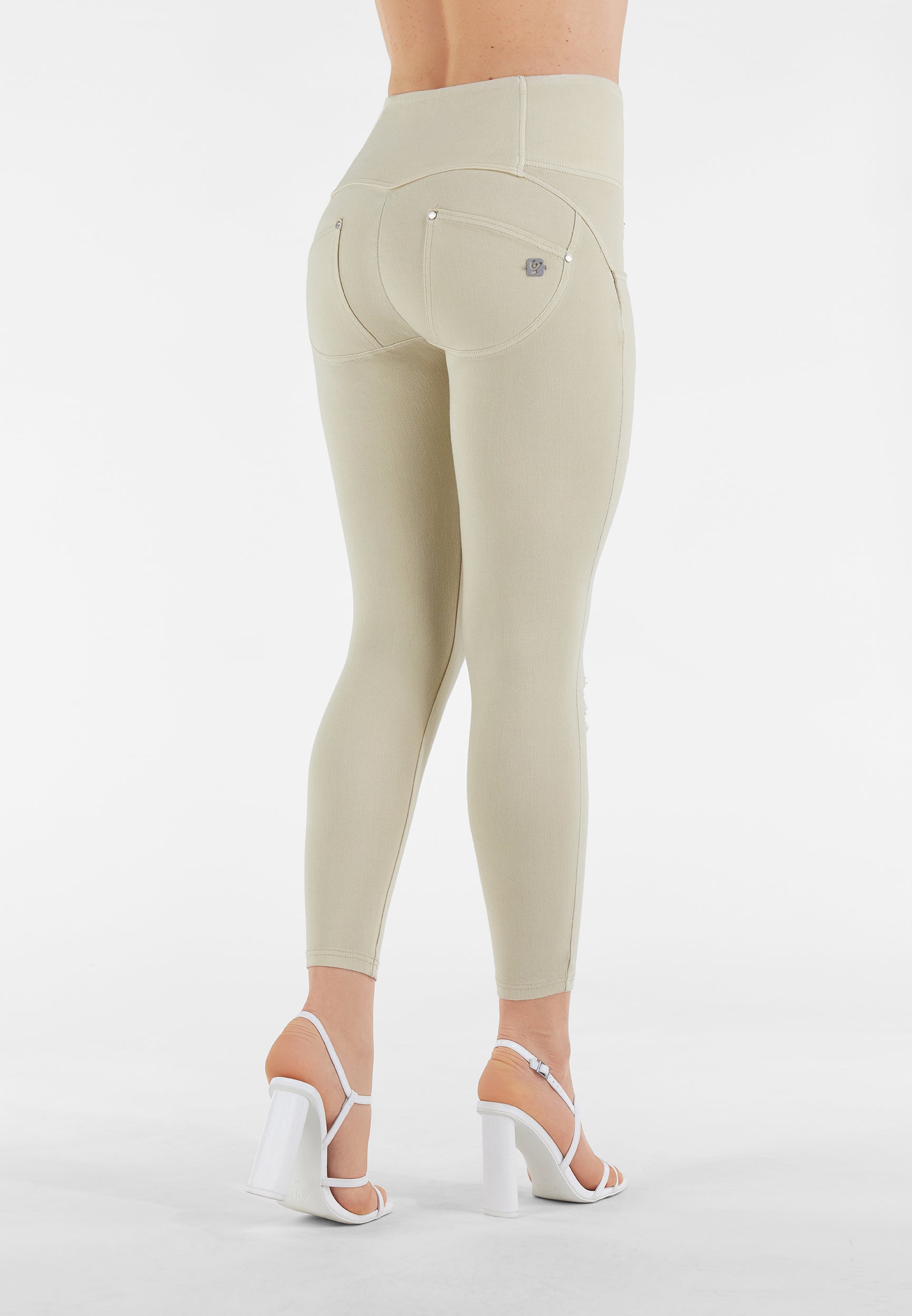 WRUPSNUG4HS225_Z106_-_WWR_XXS 2