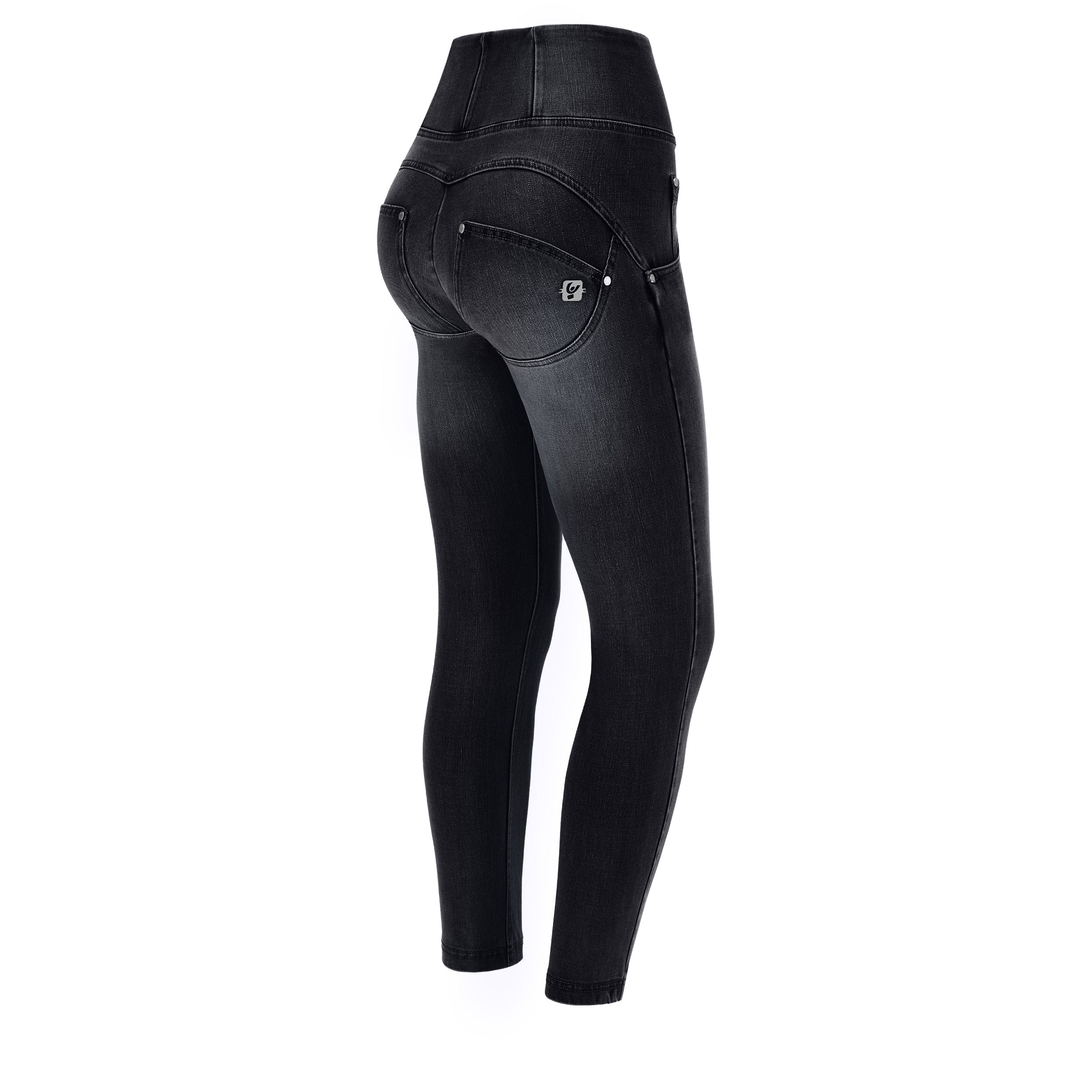 WRUPSNUG4HS351_J7N_-_WWR_L 1