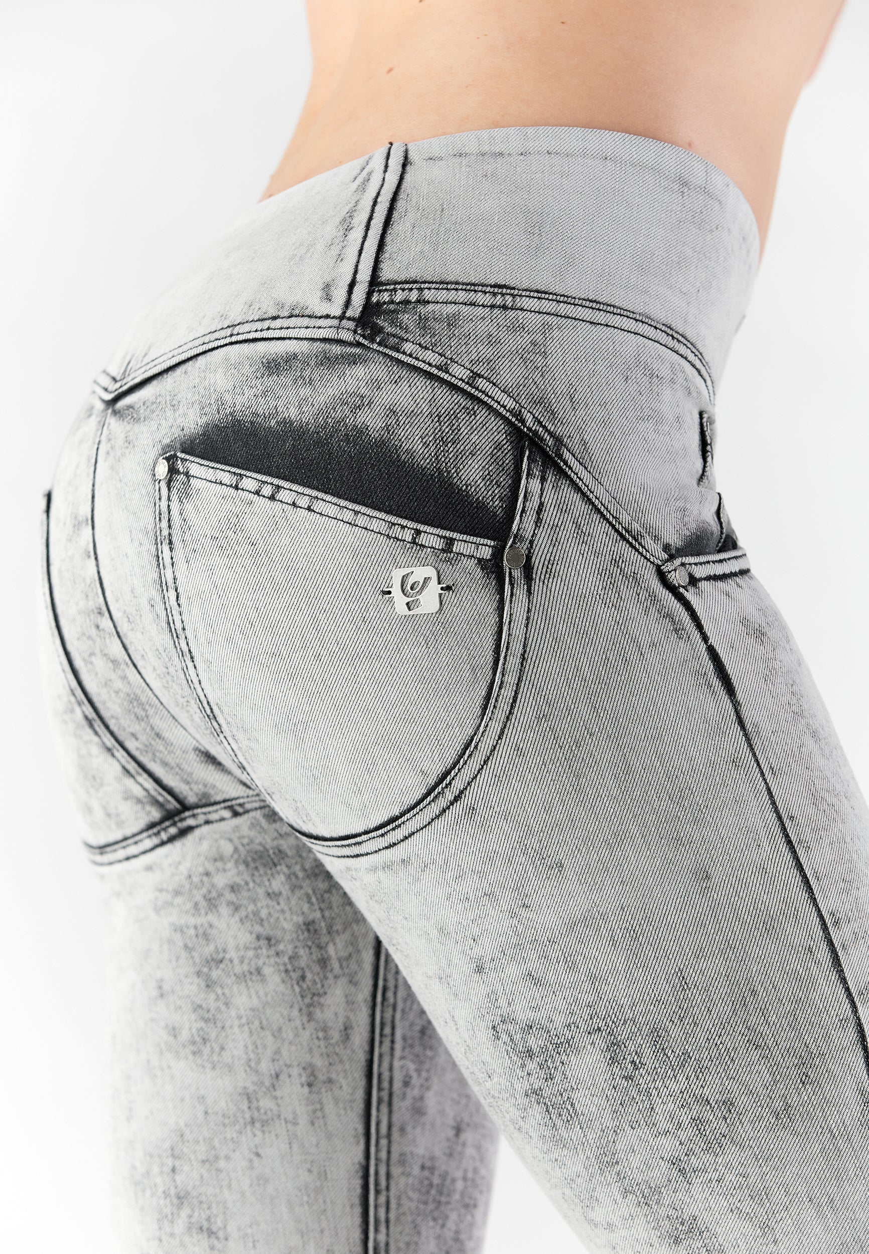 WRUPSNUG4MF222_J93N_-_WWR_XS 4