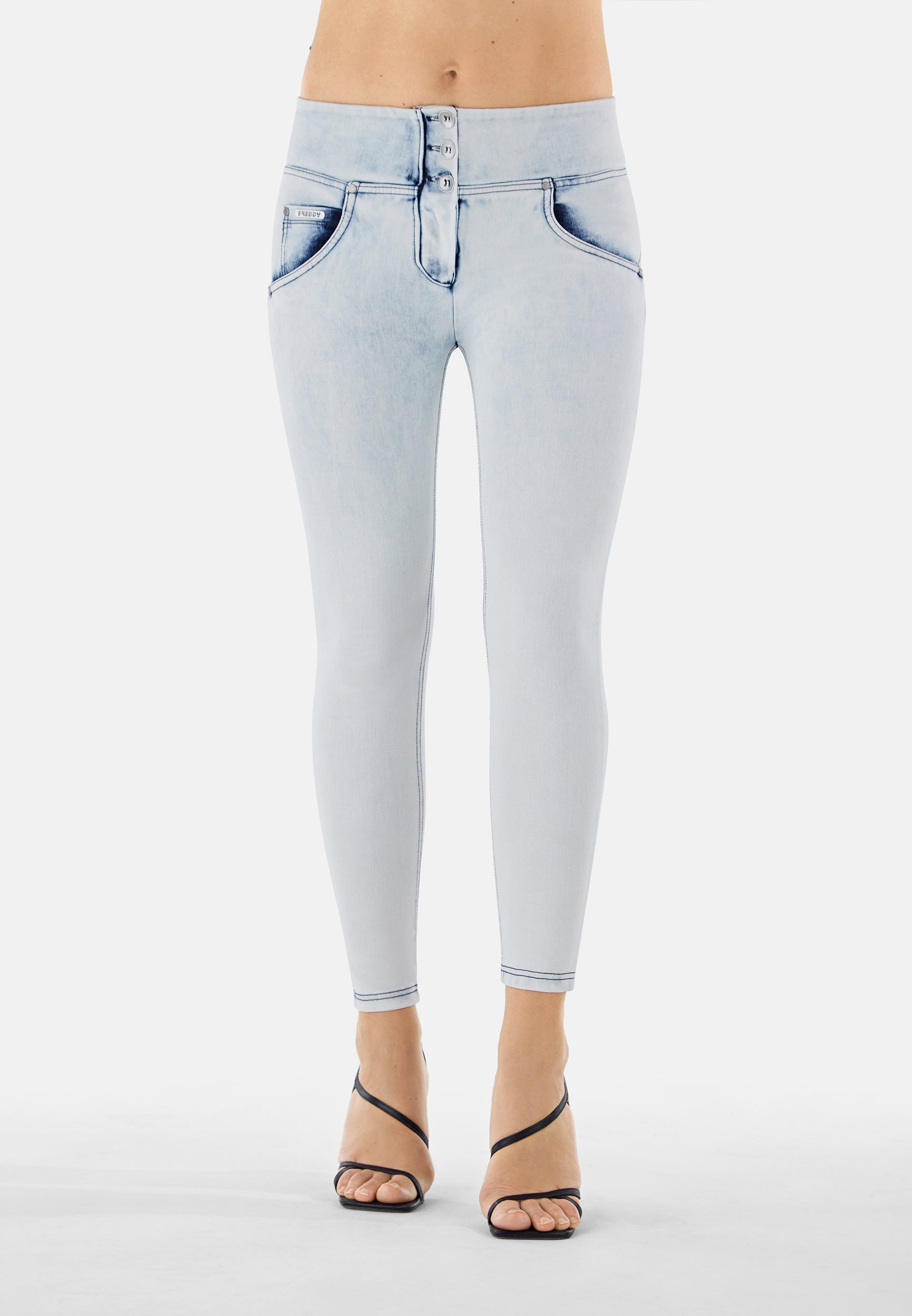 WRUPSNUG4MF222_J94B_-_WWR_XS 3