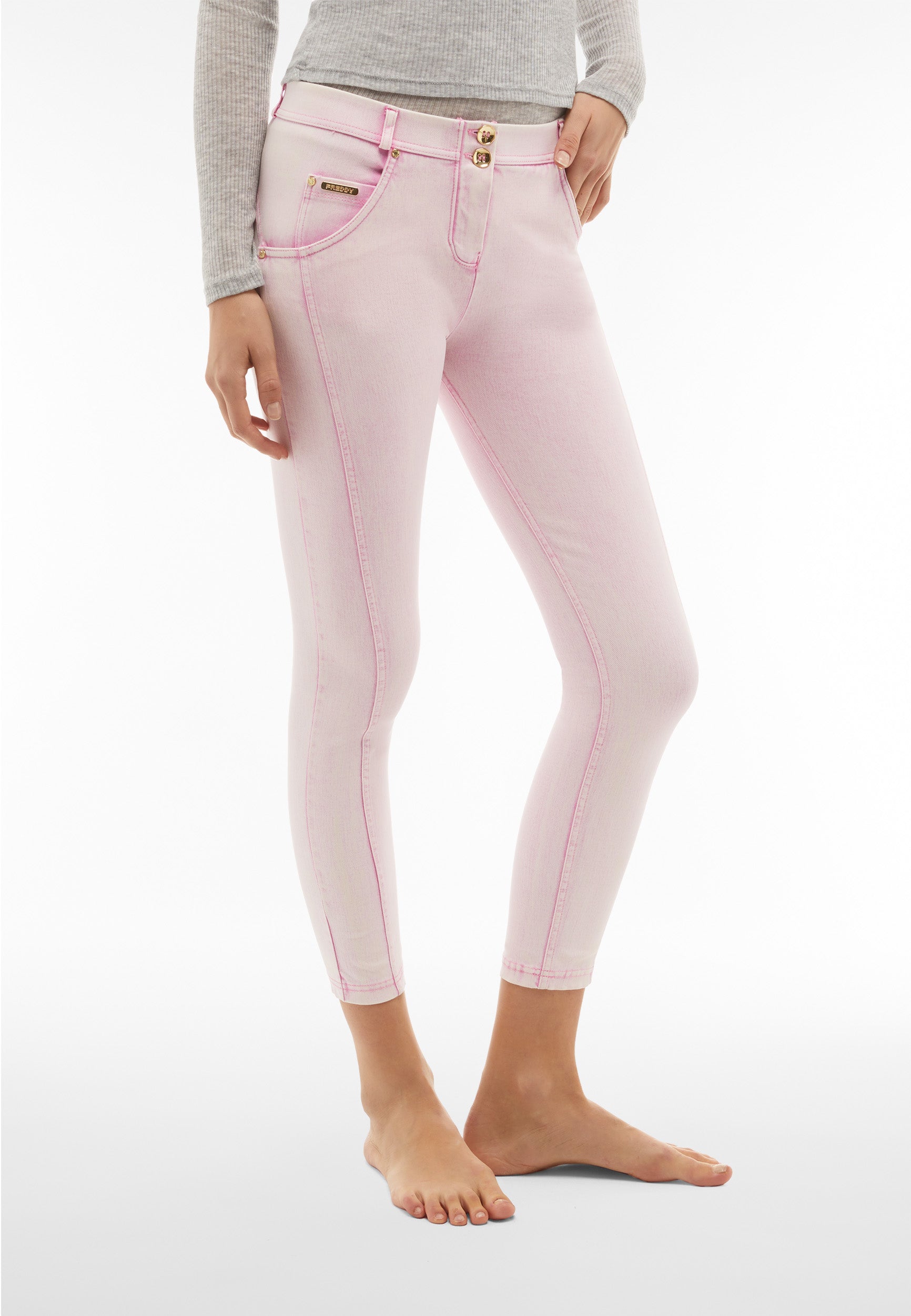 WRUPSNUG4RS426_P104_-_WWR_S 2