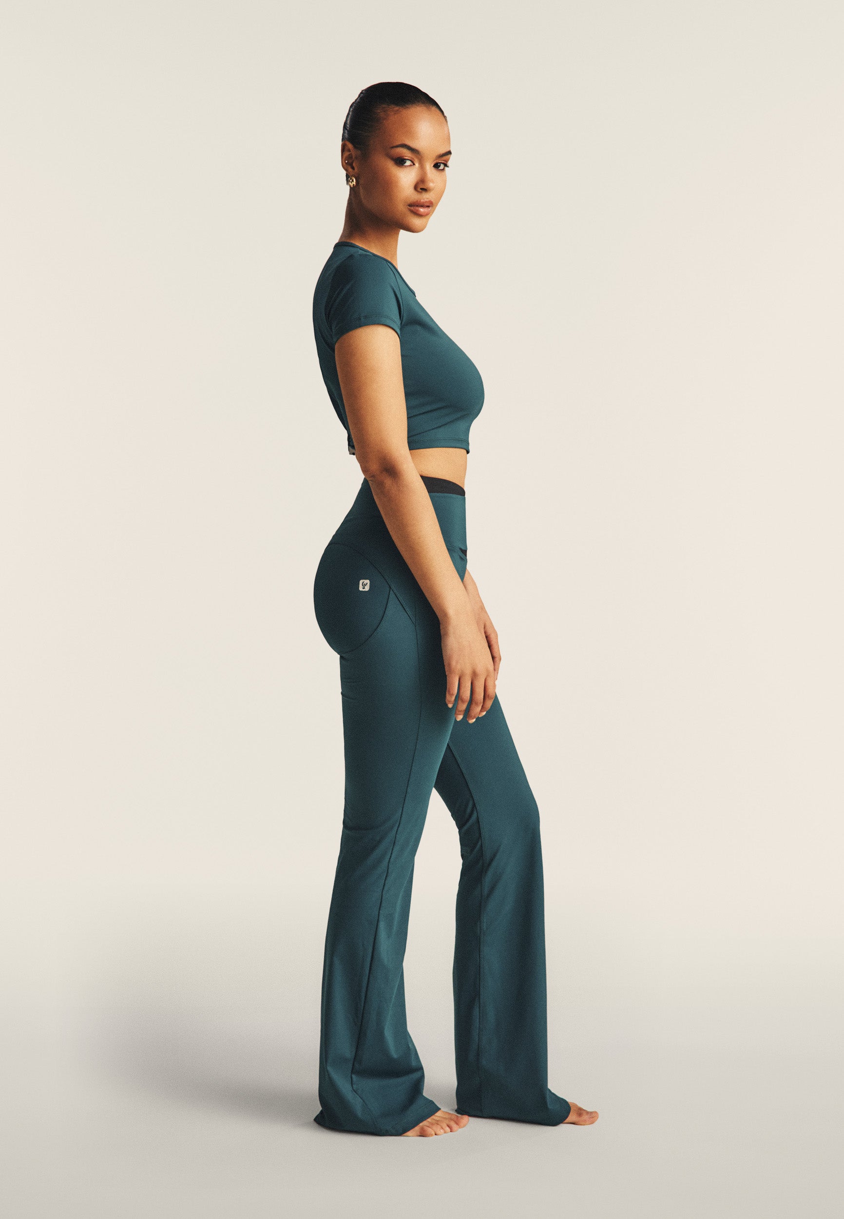 WRUPY11HS2512REC_V92N_-_W_L 2