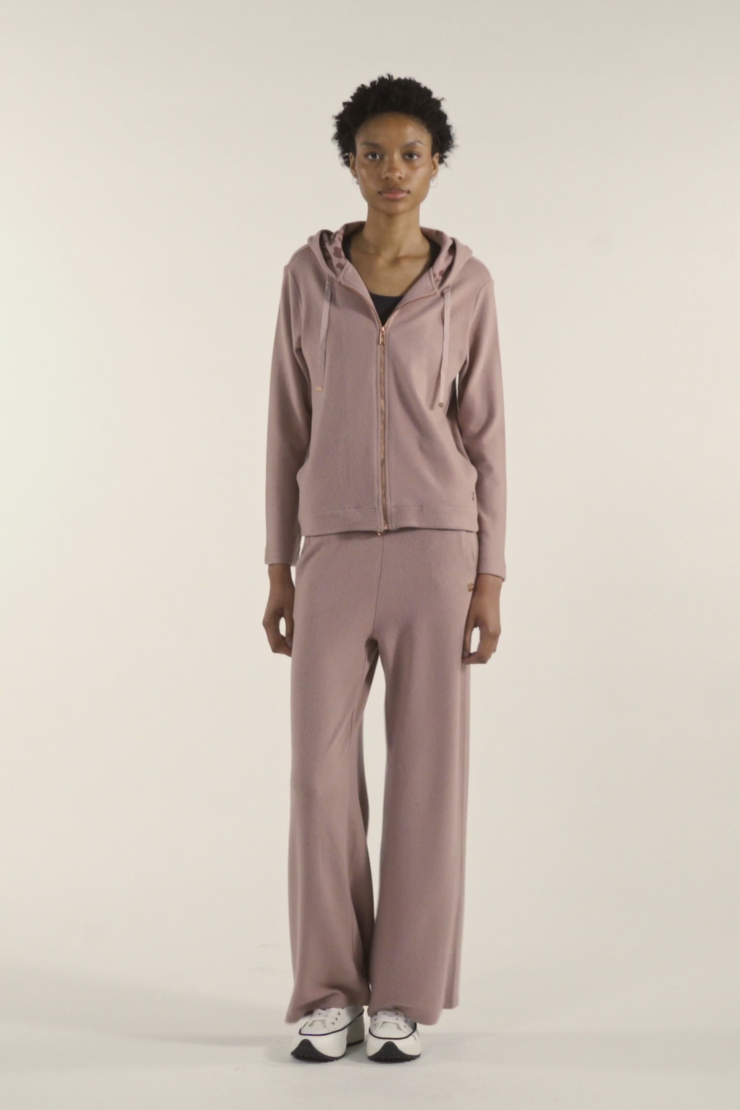 F4WSLS19_Z85_-_W_L 8