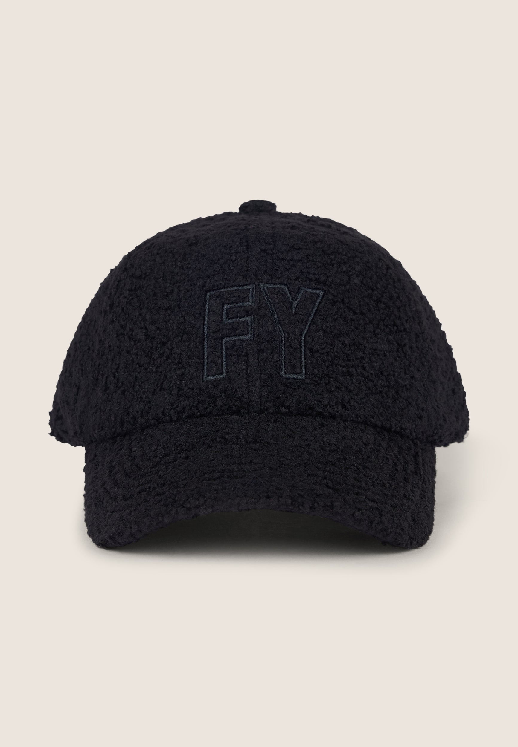 BASKETHAT-FUR_N_-_6_U 1
