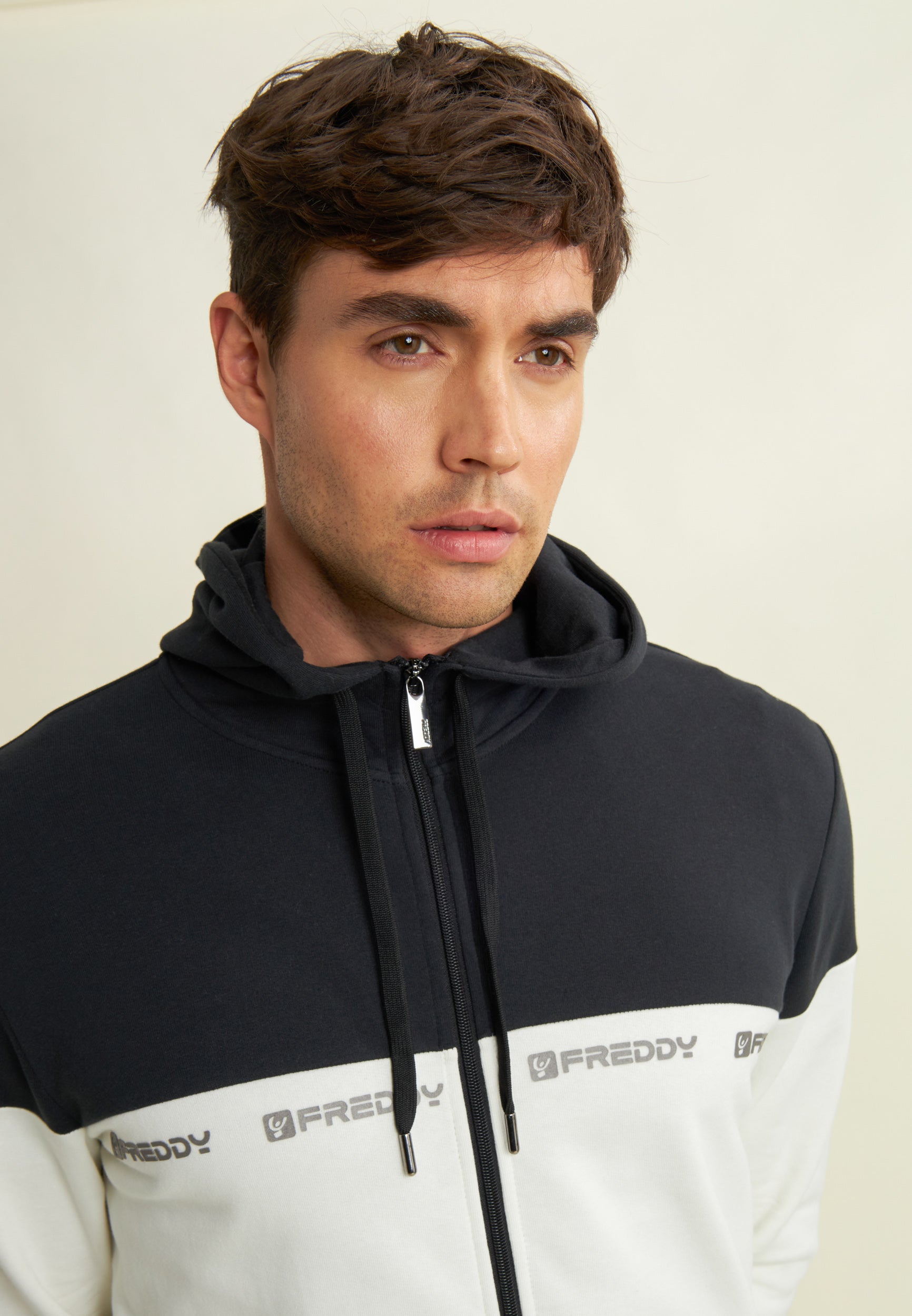 F25MESS2_W71N_-_M_3XL 4