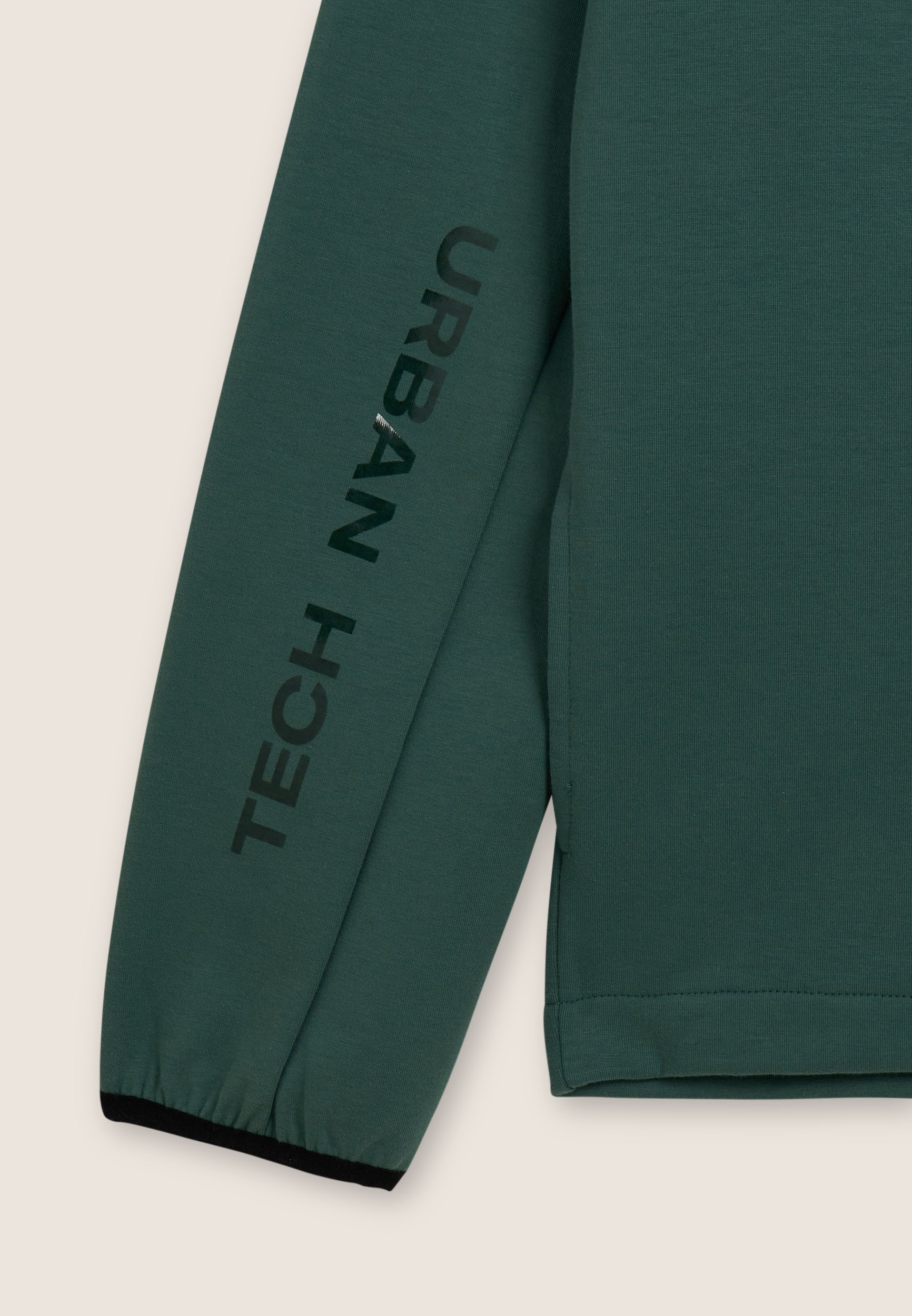 F25MUTS1_V146_-_M_3XL 8