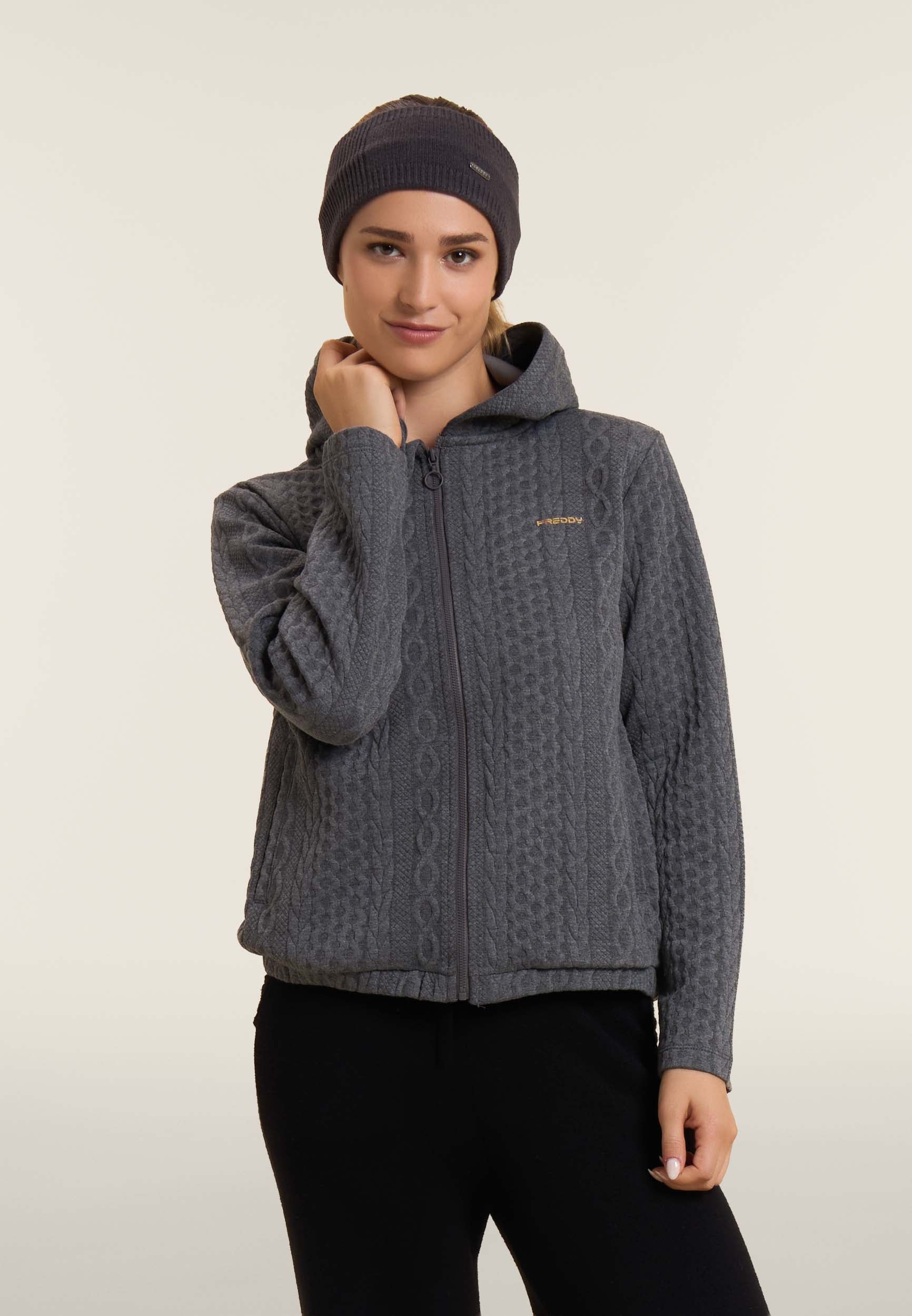 Hoodie in braided performance fabric