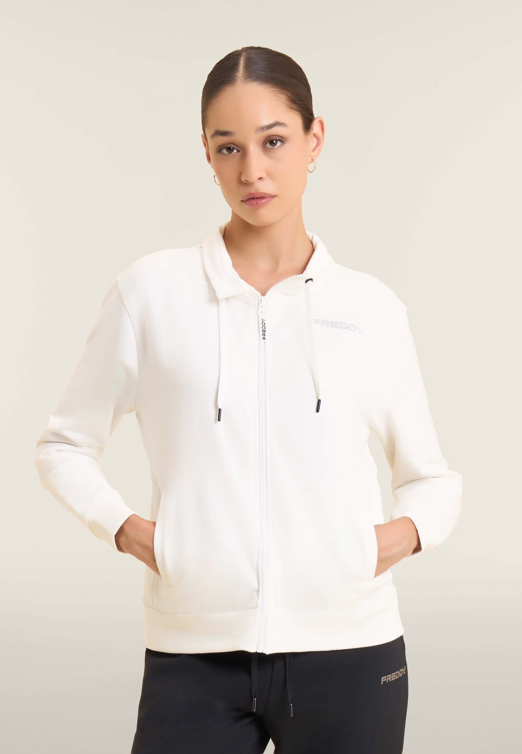 F25WMVS2_W77_-_W_L 2