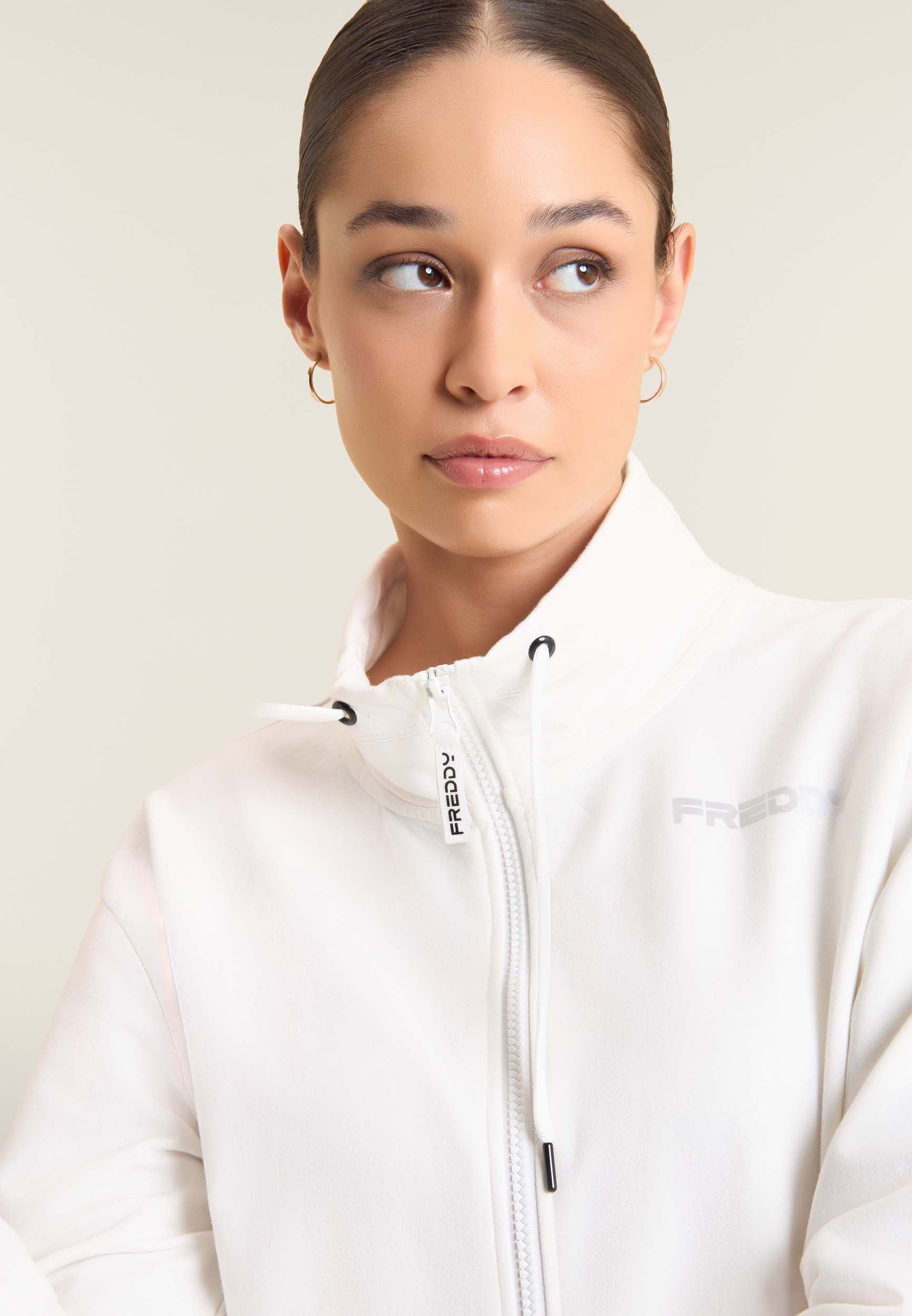 F25WMVS2_W77_-_W_L 4