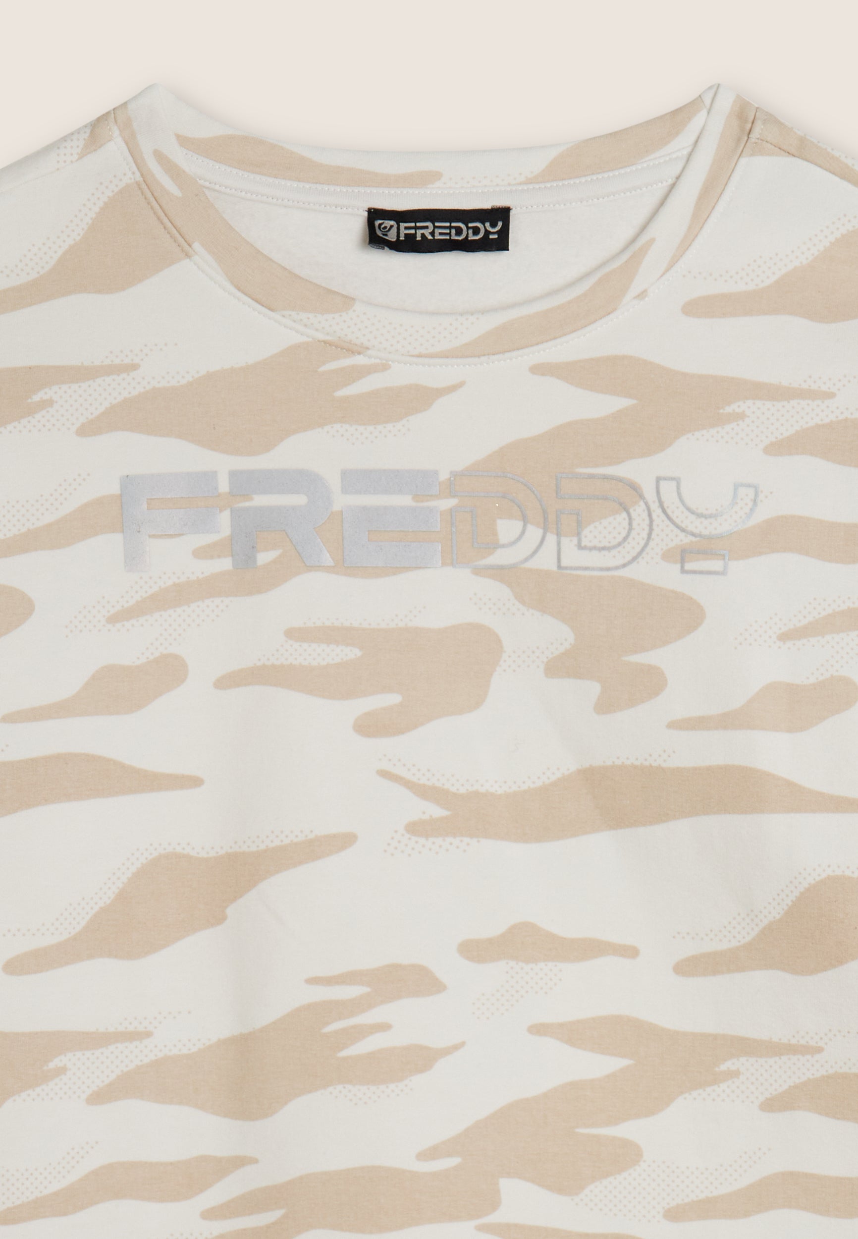 F25WMVS4C_CAMO32_-_W_L 3