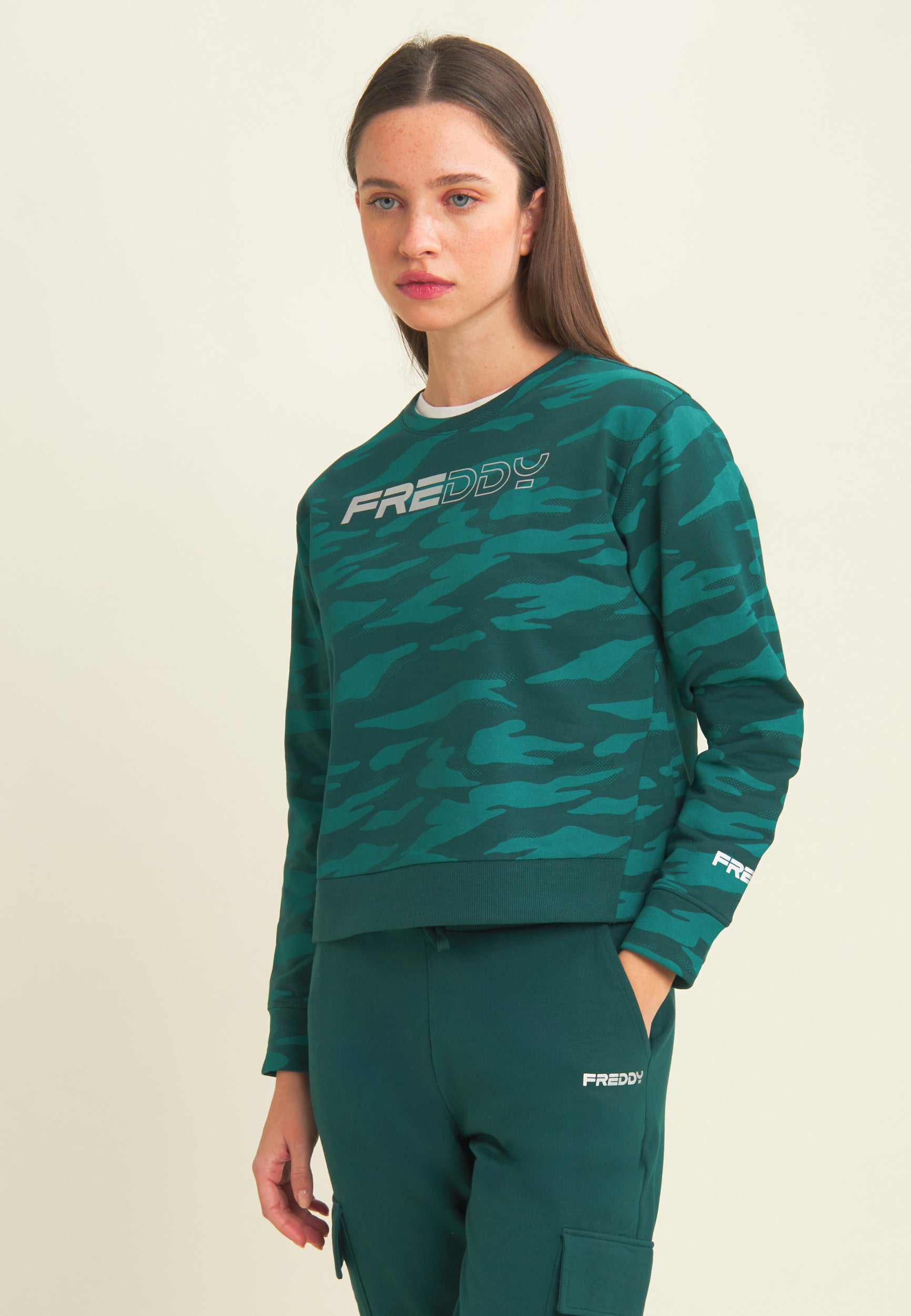 F25WMVS4C_CAMO33_-_W_L 2