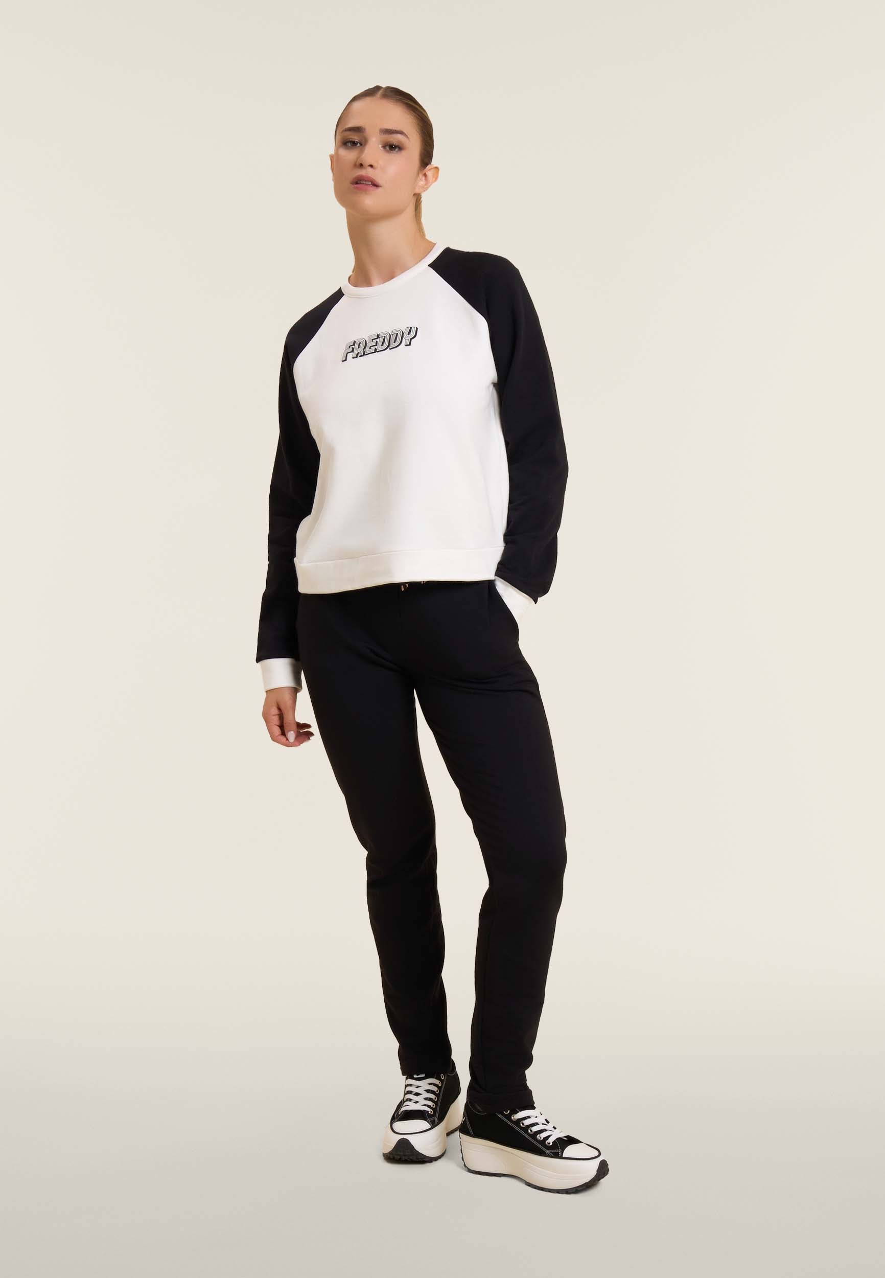 F25WTHERA_NW77_-_W_L 1