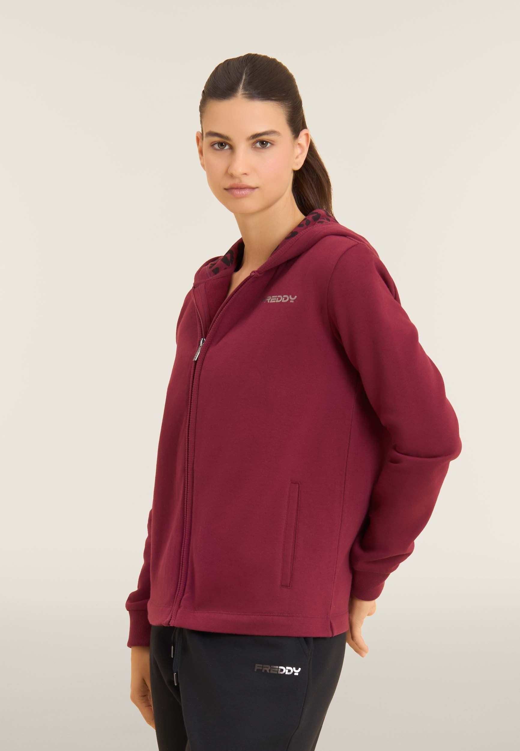 F25WTRK3_K85N_-_W_L 1