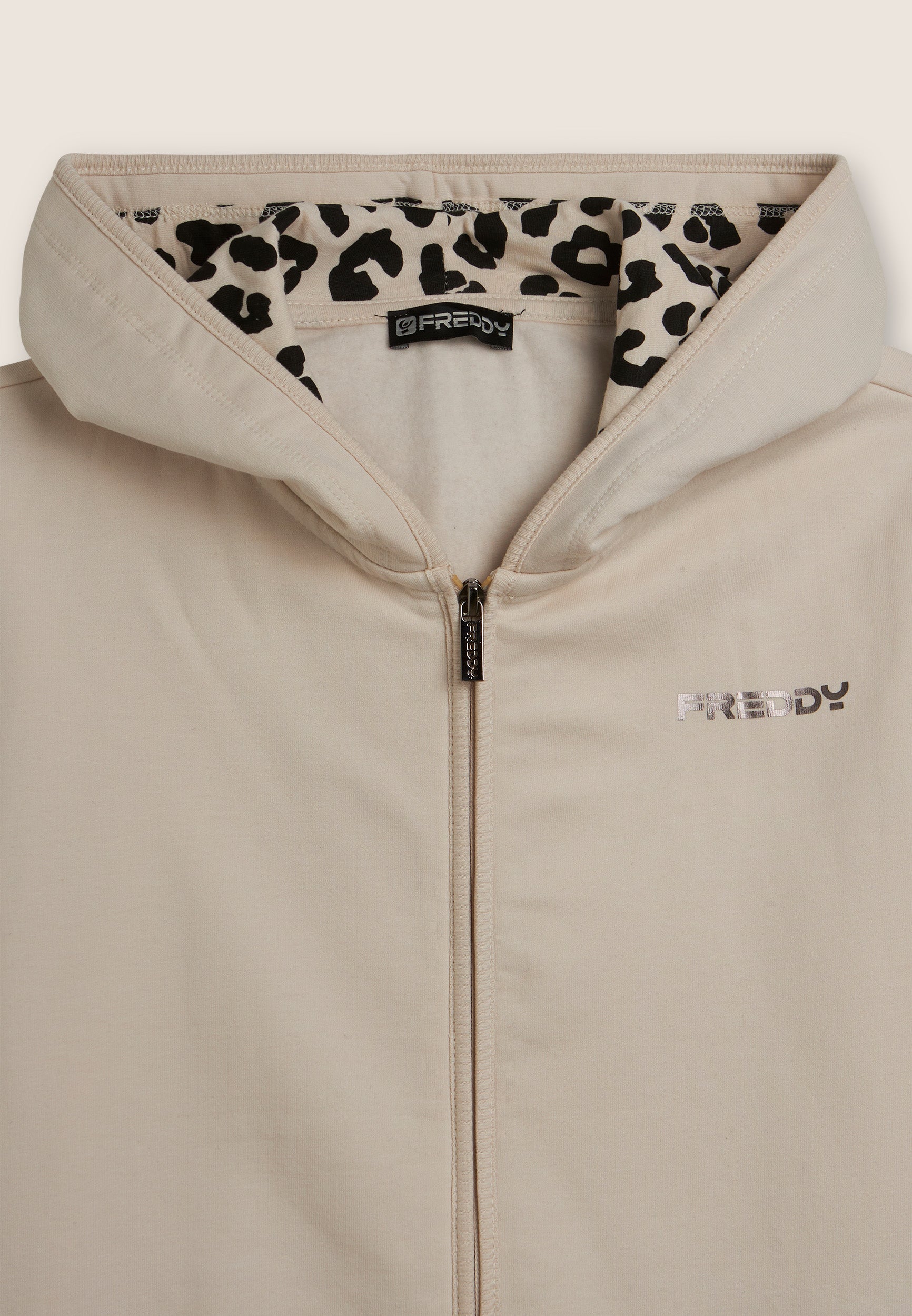 F25WTRK3_Z102N_-_W_L 3