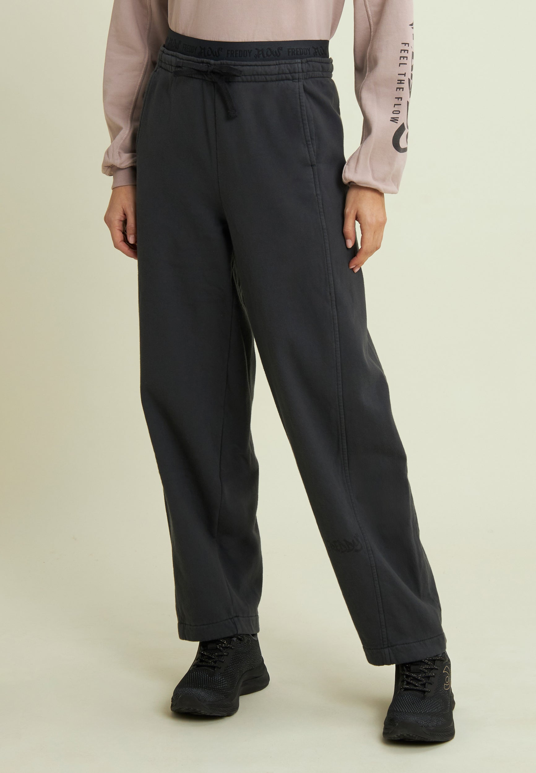 F25WUFP2_G104_-_W_M 2