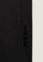 F25WUFP4_G104_-_W_L 3