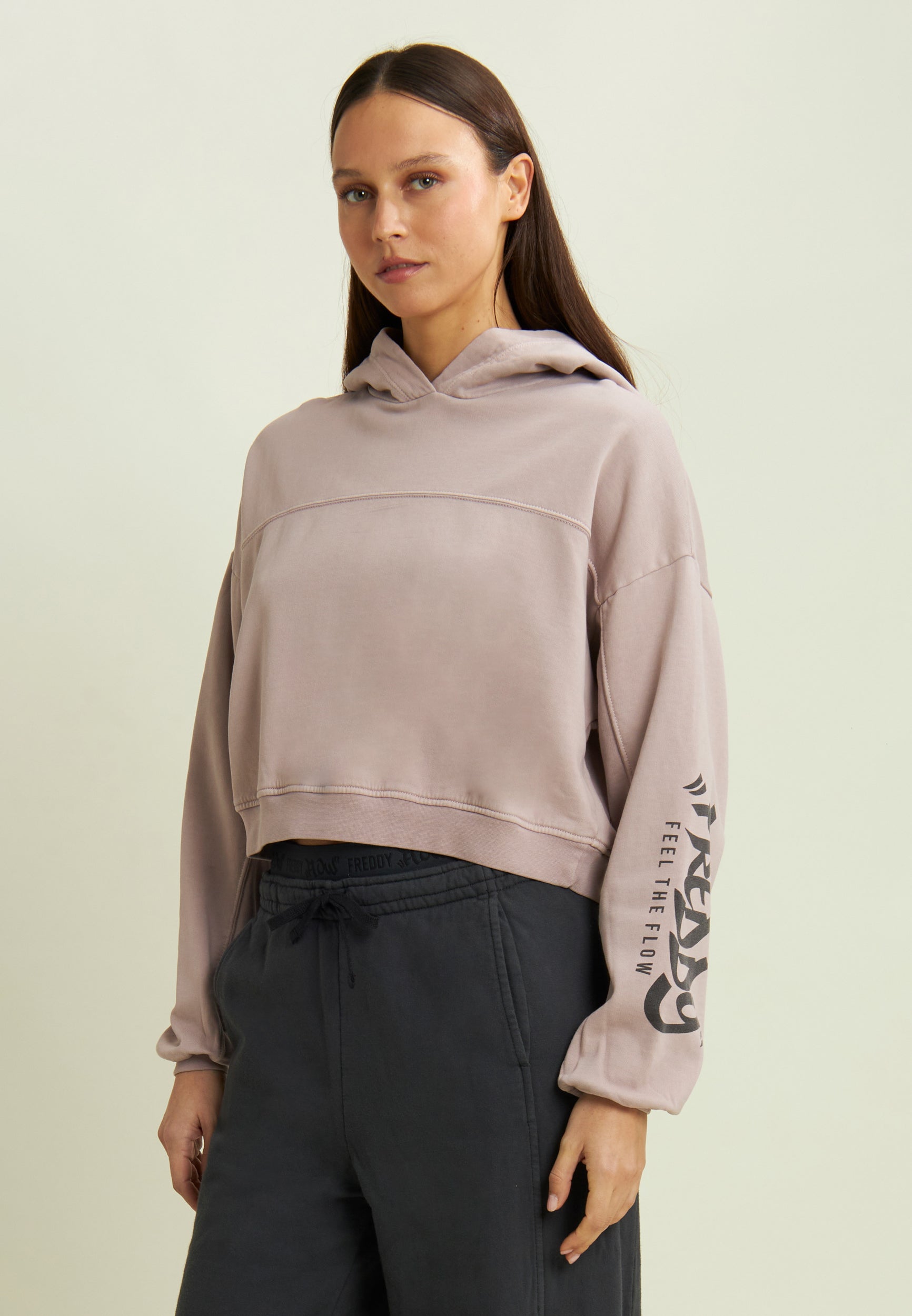 F25WUFS4_P127_-_W_L 2