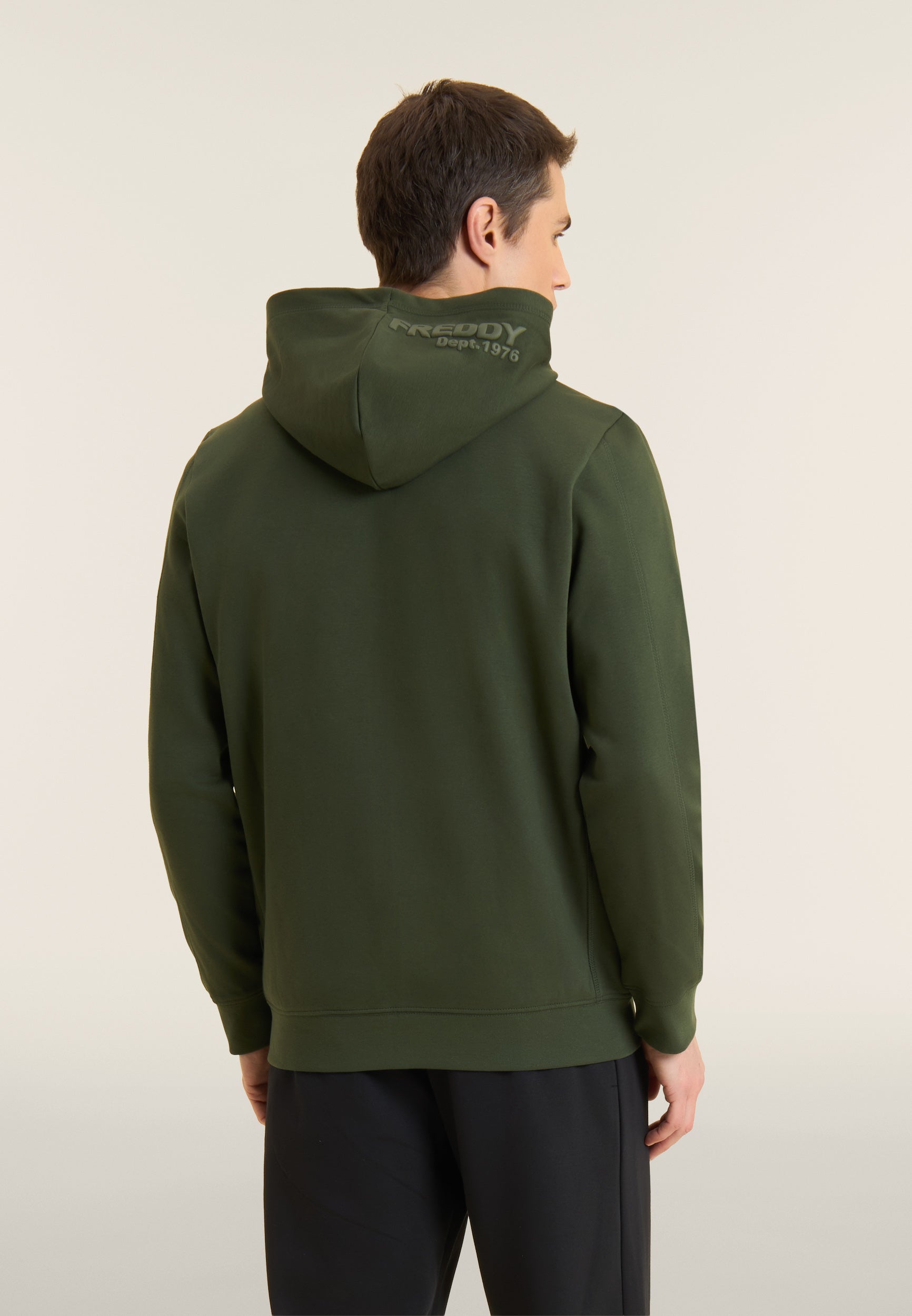 F26MTRK3_V149N_-_M_3XL 3