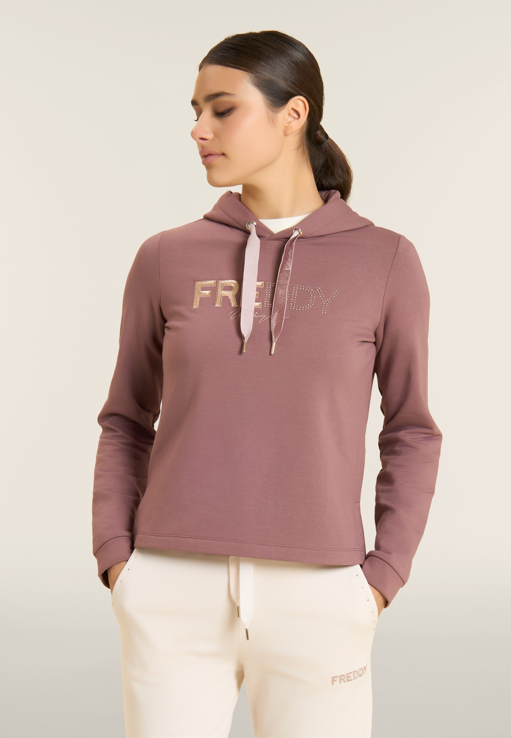 F26WCXS5_P108_-_W_L 2