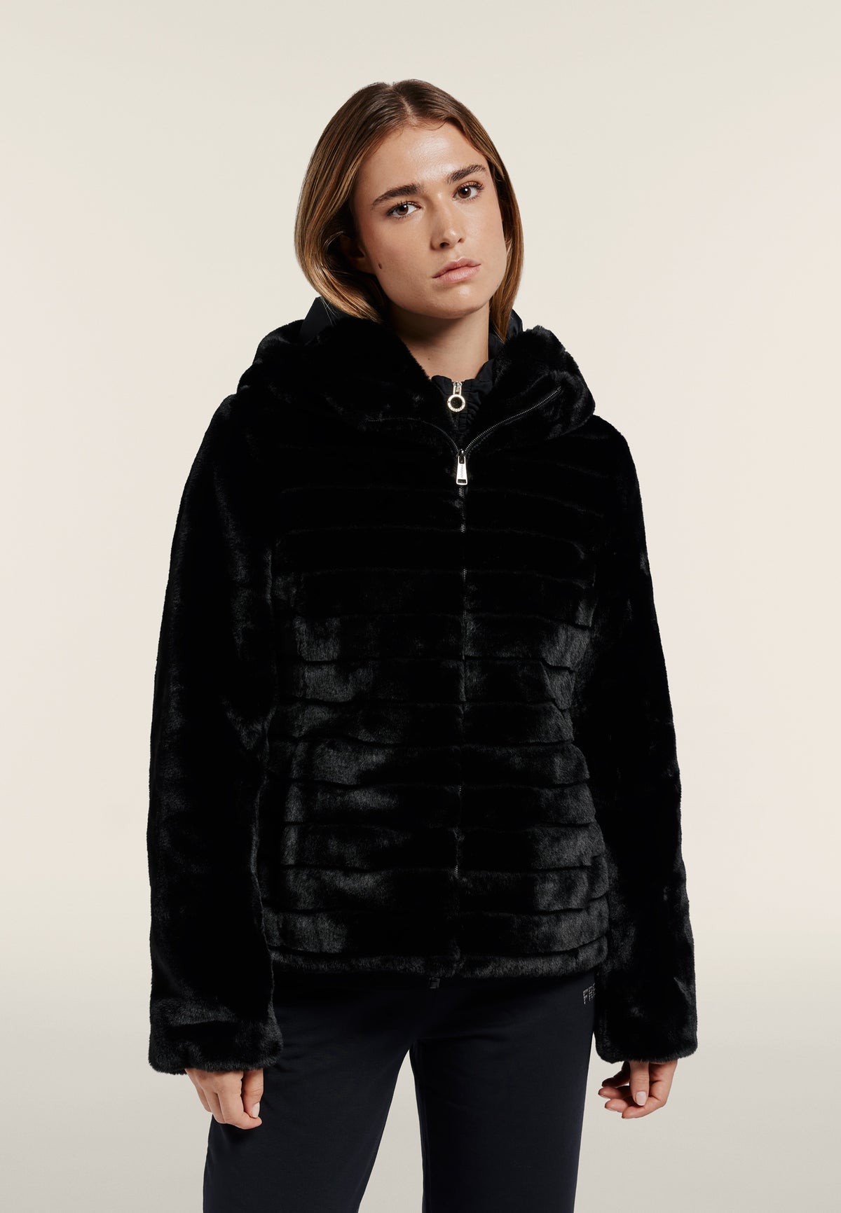 F26WPJJ6_N_-_W_L 2