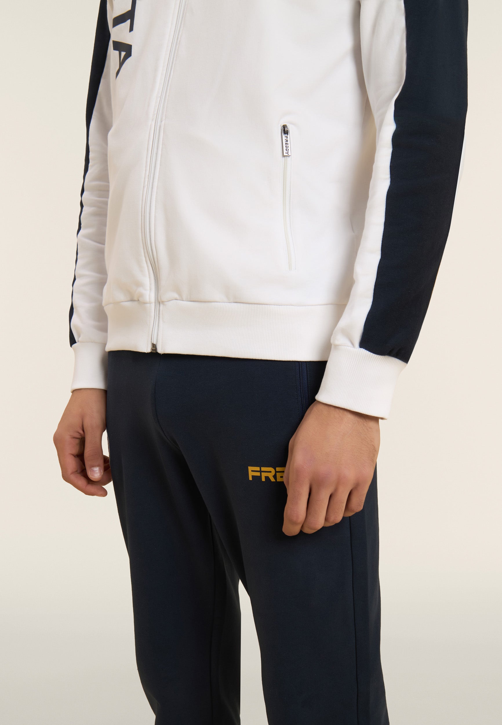 FGI742UE_WB109_-_UX_3XL 4