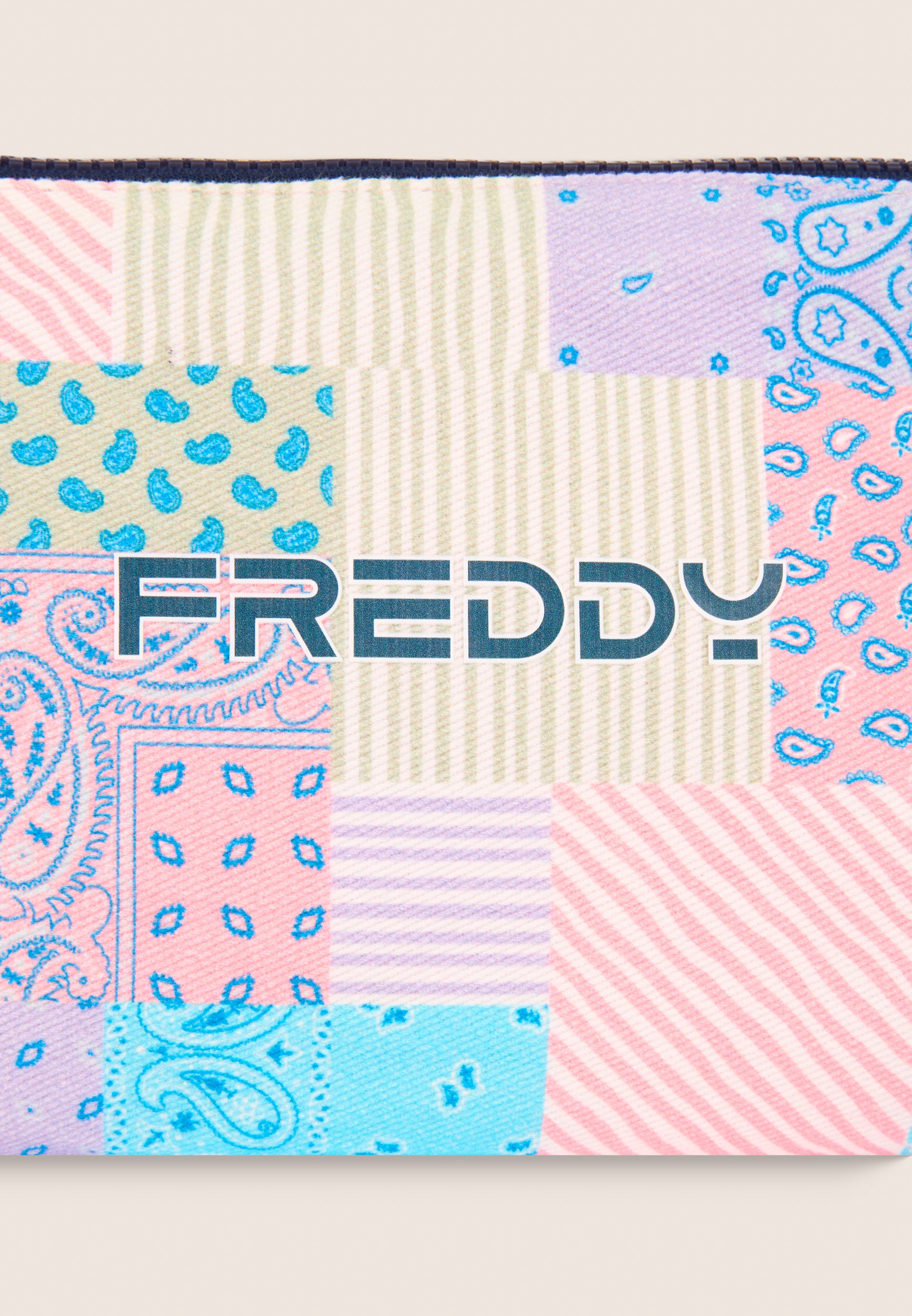 FR2276_2S6000_-_6_U 2