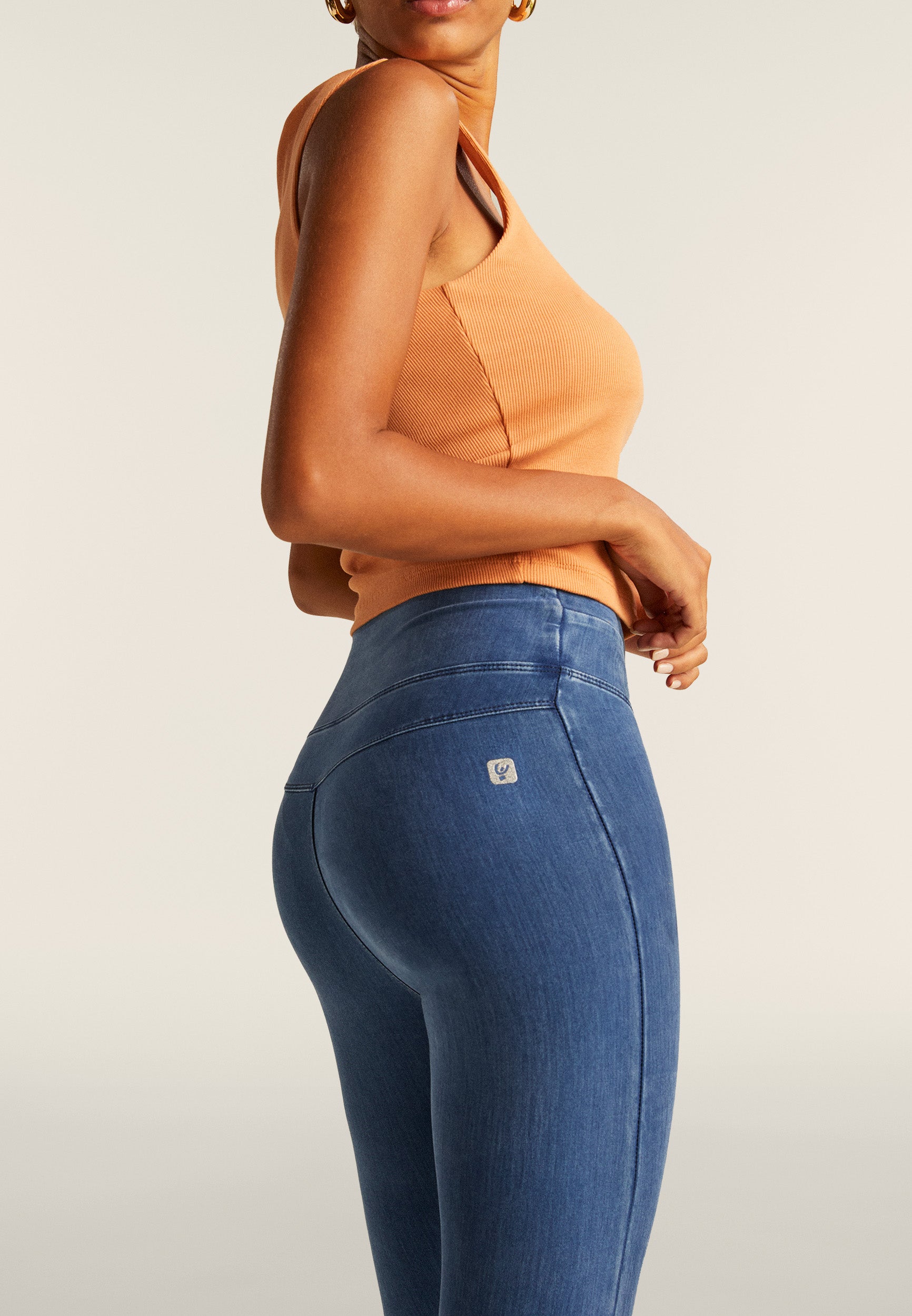 NOWYL4HS2502ORG_J4B_-_W_S 4