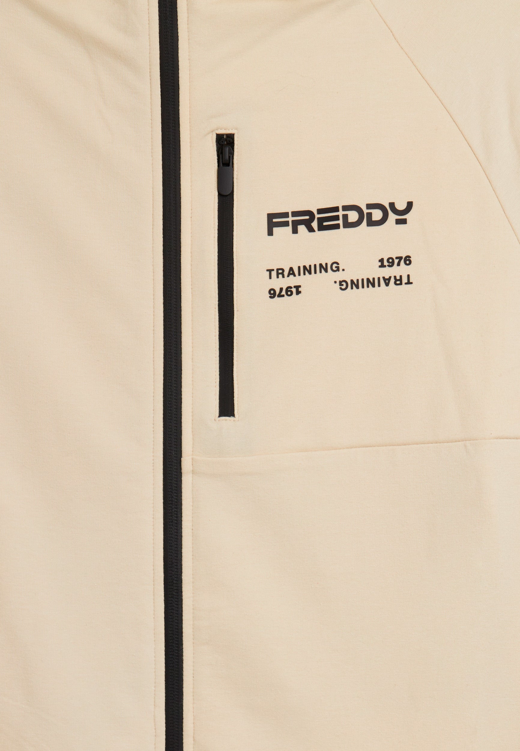 S26MTRK3_W105N_-_M_3XL 8