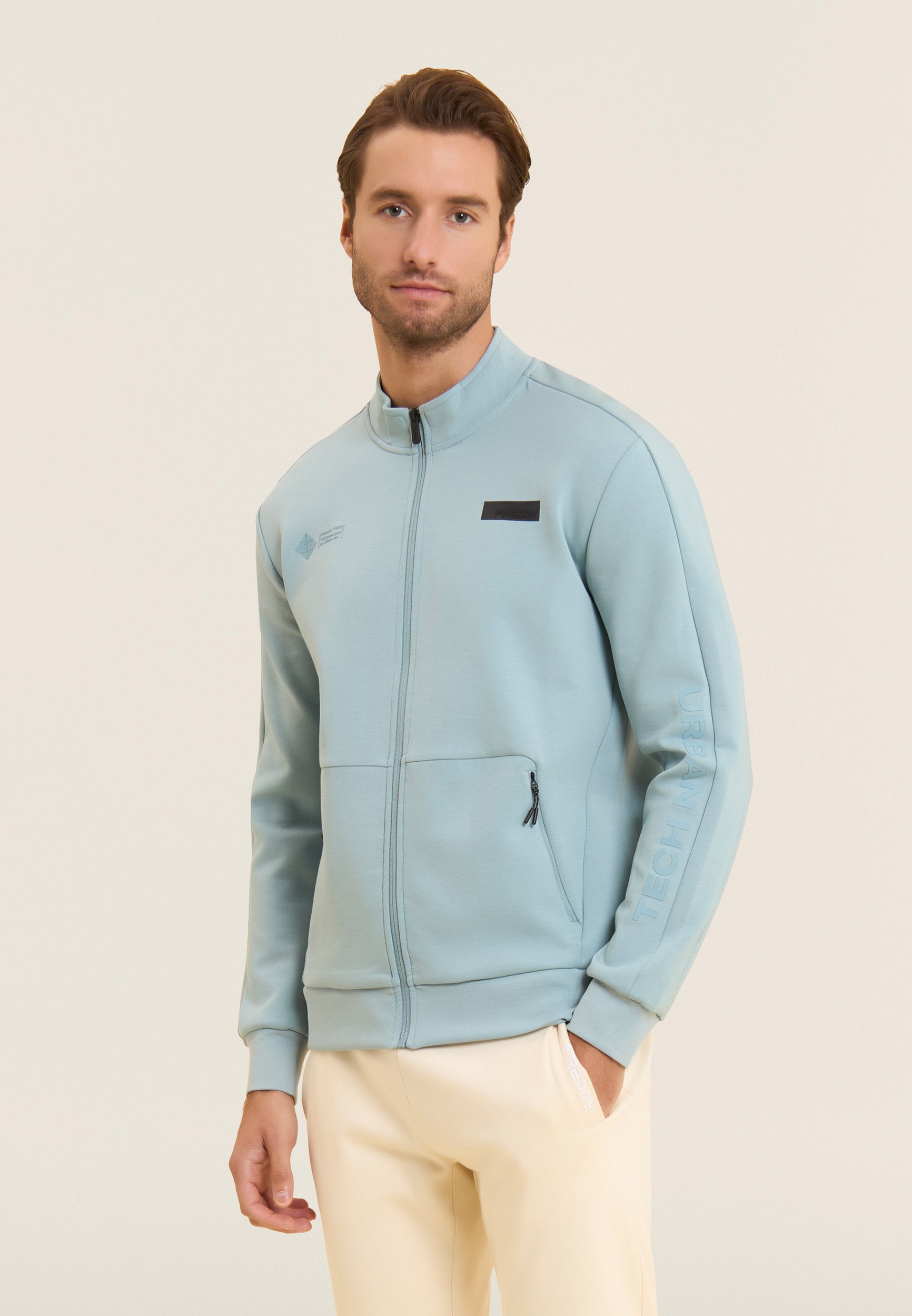 S26MUTS1_C27_-_M_3XL 2