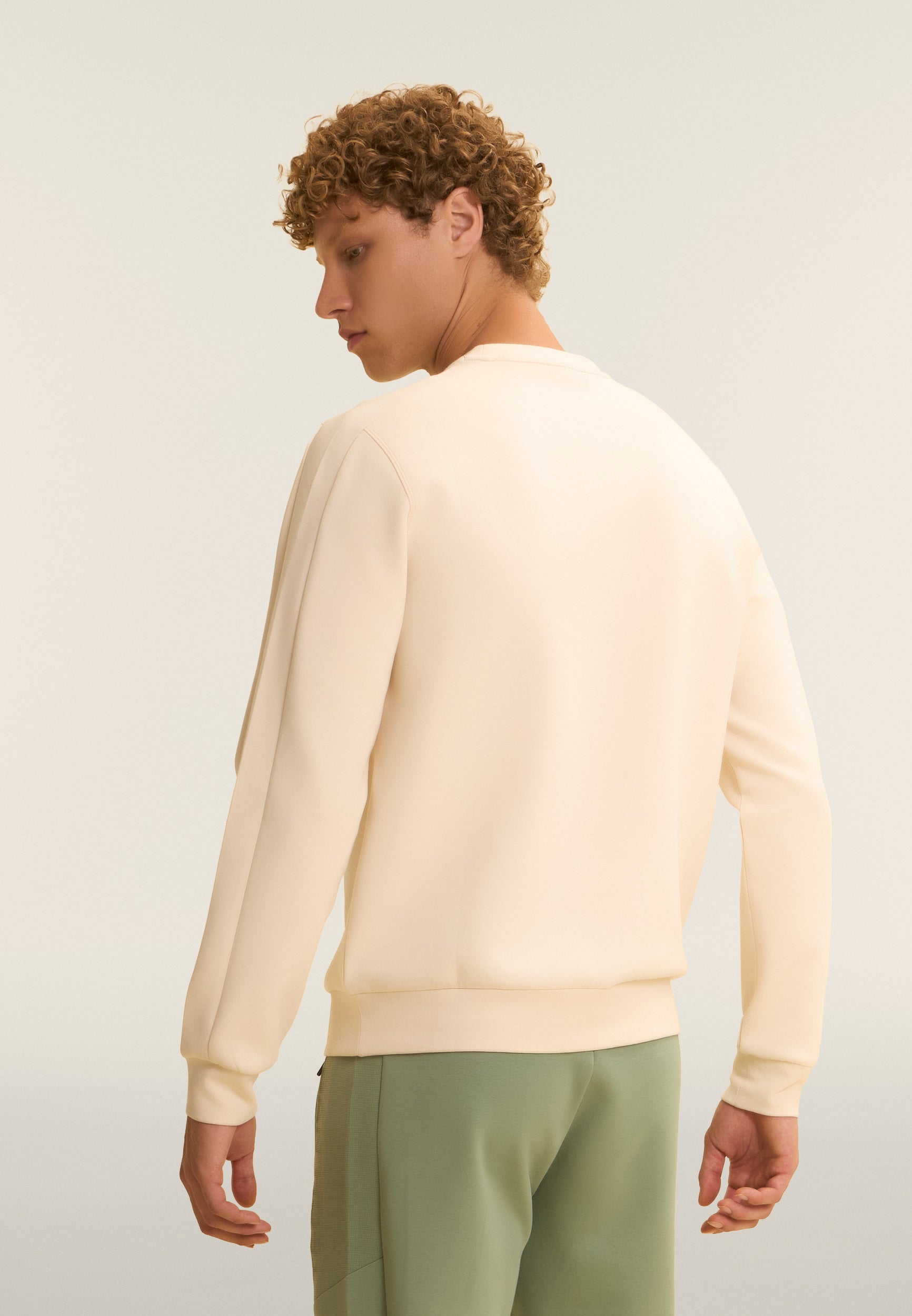 S26MUTS2_W105_-_M_3XL 3