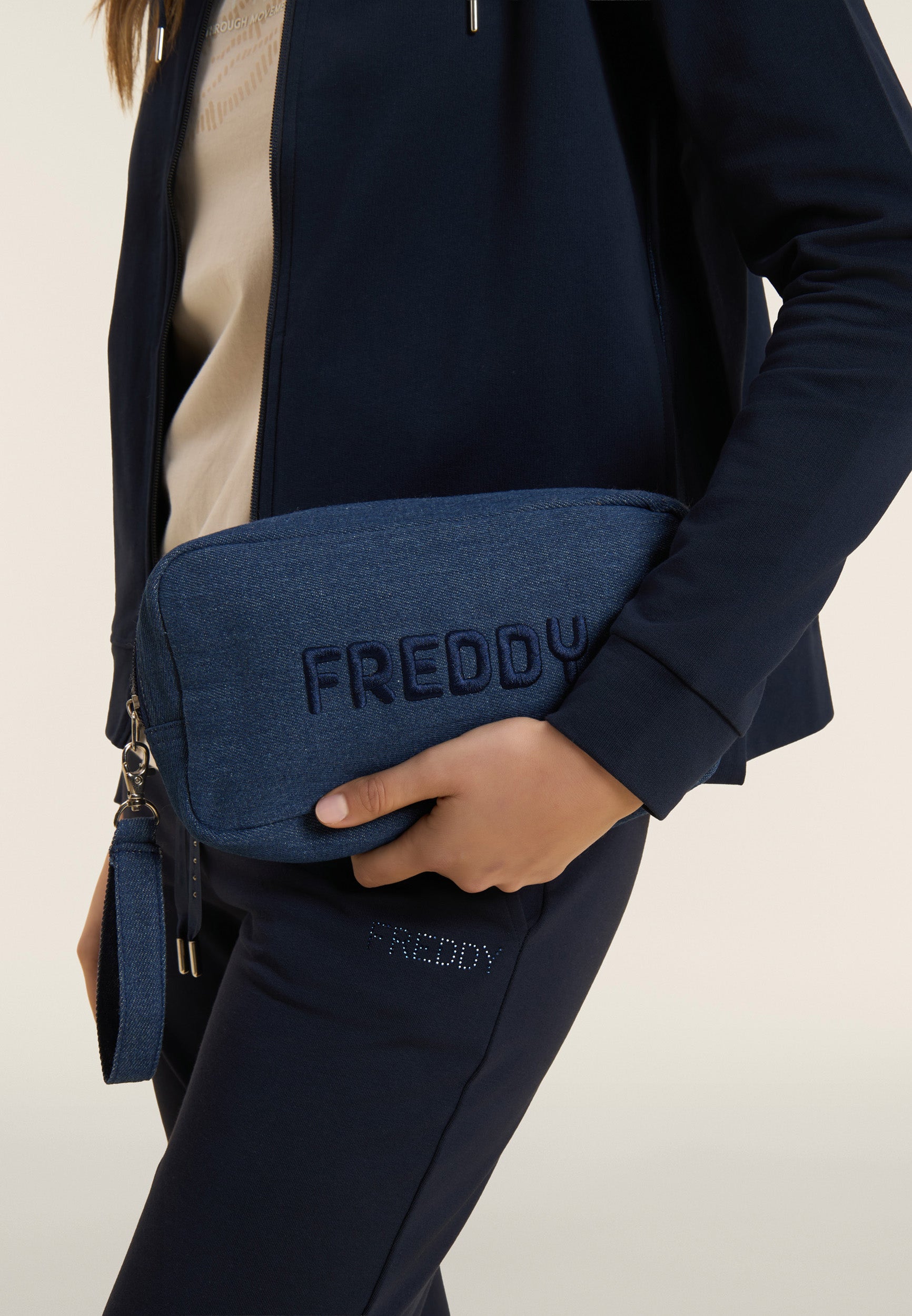 S26WBTDENIM_J0B_-_6_U 2